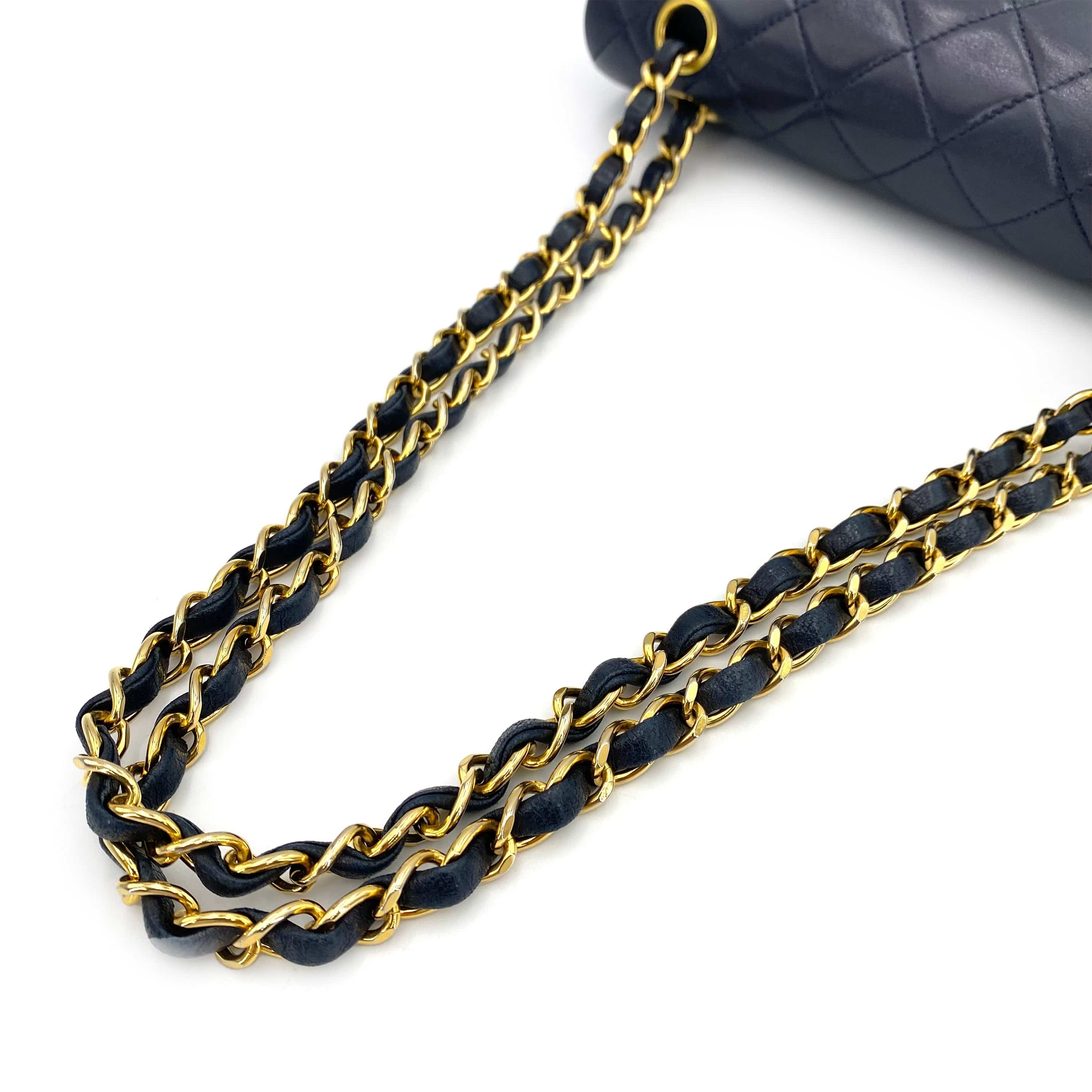 Chanel CHANEL VINTAGE CLASSIC FLAP SMALL CHAIN SHOULDER BAG NAVY LAMB SKIN 90242961