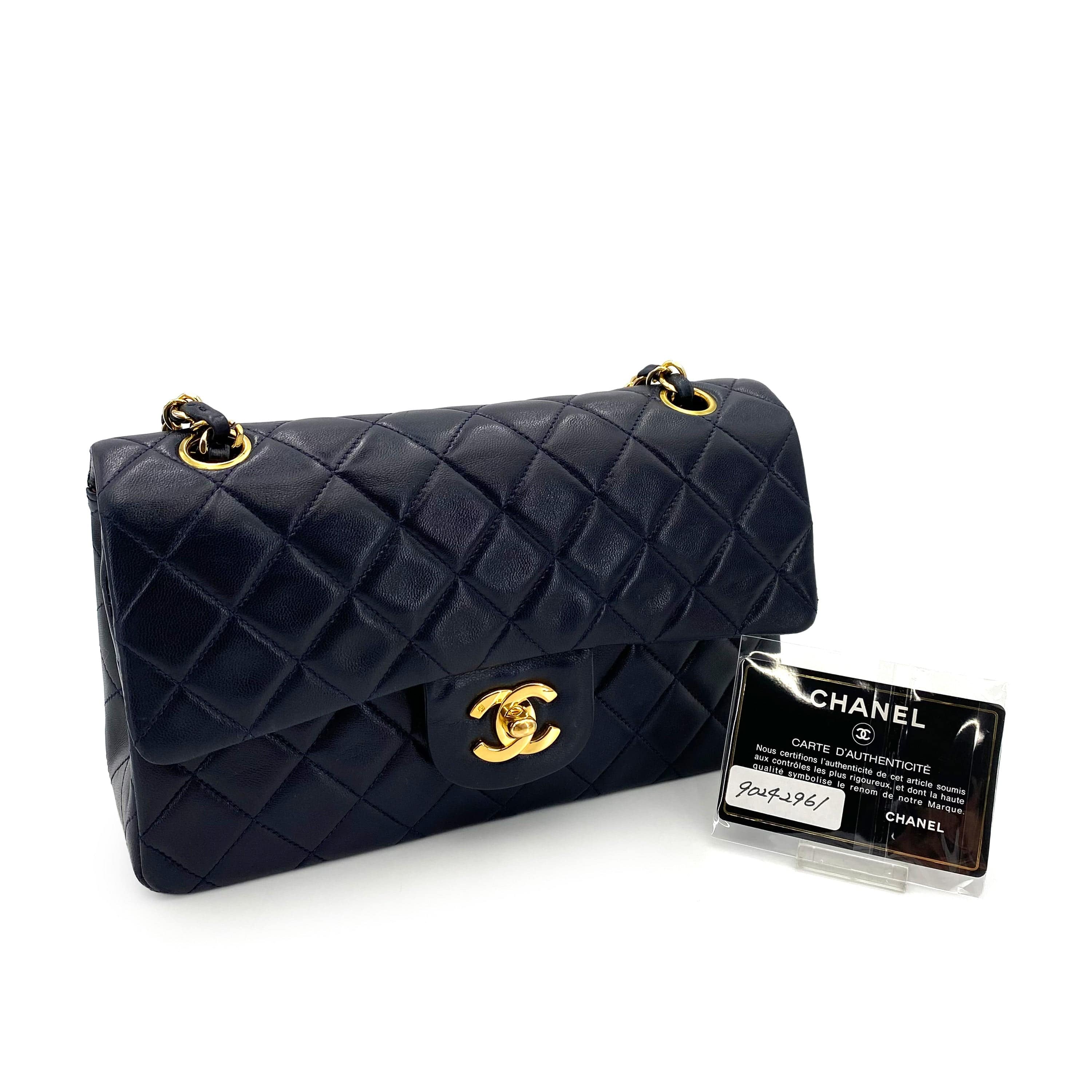 Chanel CHANEL VINTAGE CLASSIC FLAP SMALL CHAIN SHOULDER BAG NAVY LAMB SKIN 90242961