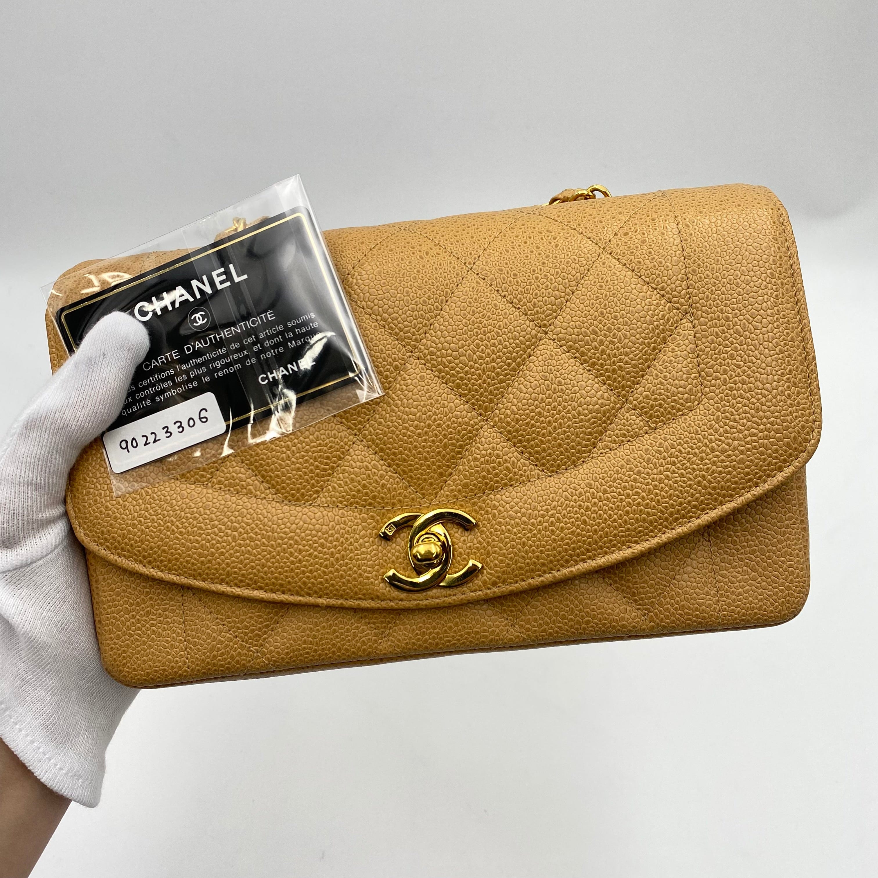 Chanel Chanel Vintage Diana Small Beige Caviar GHW #3 90223306