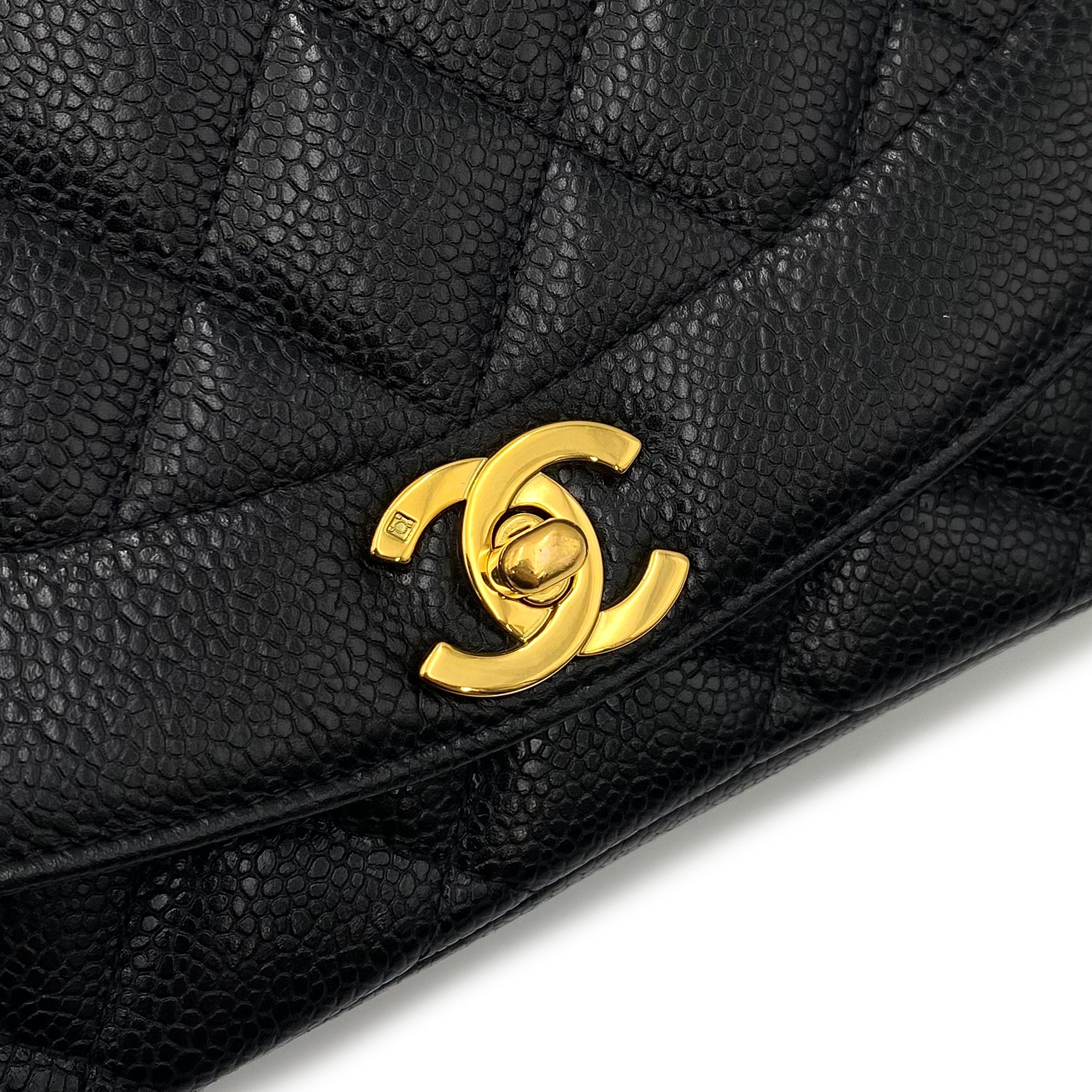 Chanel Chanel Vintage Diana Small Black Caviar 90225658