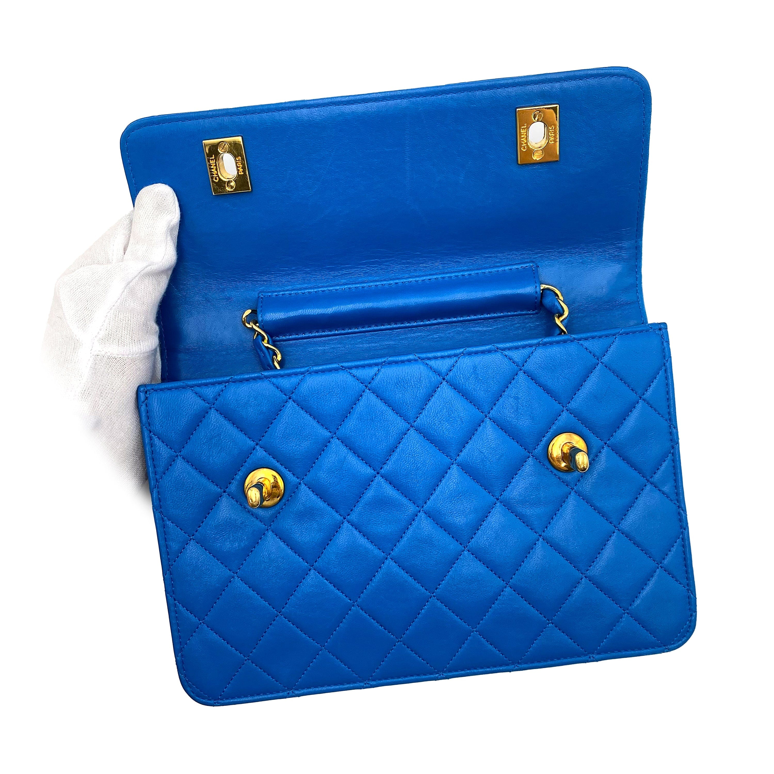 Chanel CHANEL VINTAGE DOUBLE TURN LOCK CHAIN SHOULDER BAG BLUE LAMB SKIN 90227451