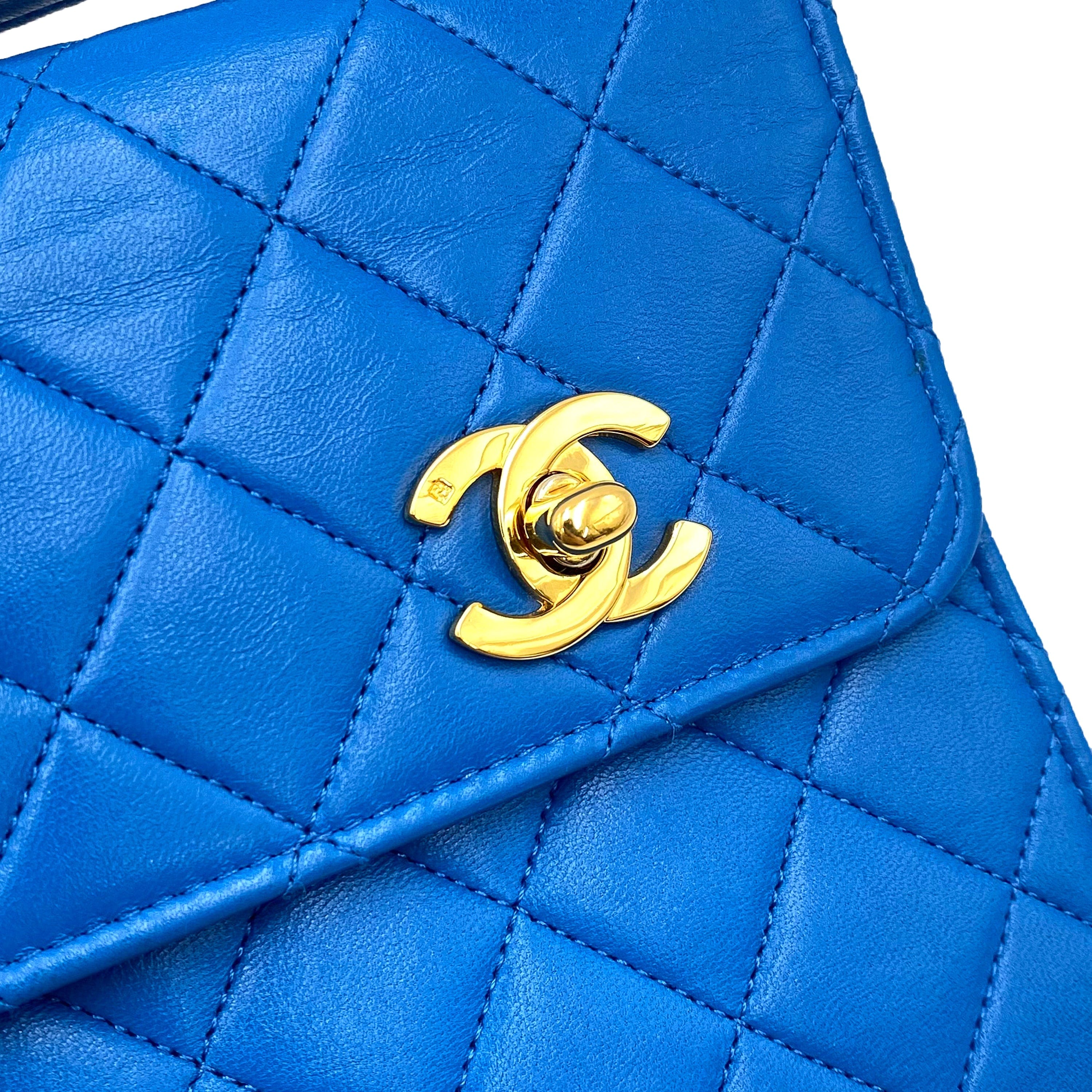 Chanel CHANEL VINTAGE DOUBLE TURN LOCK CHAIN SHOULDER BAG BLUE LAMB SKIN 90227451