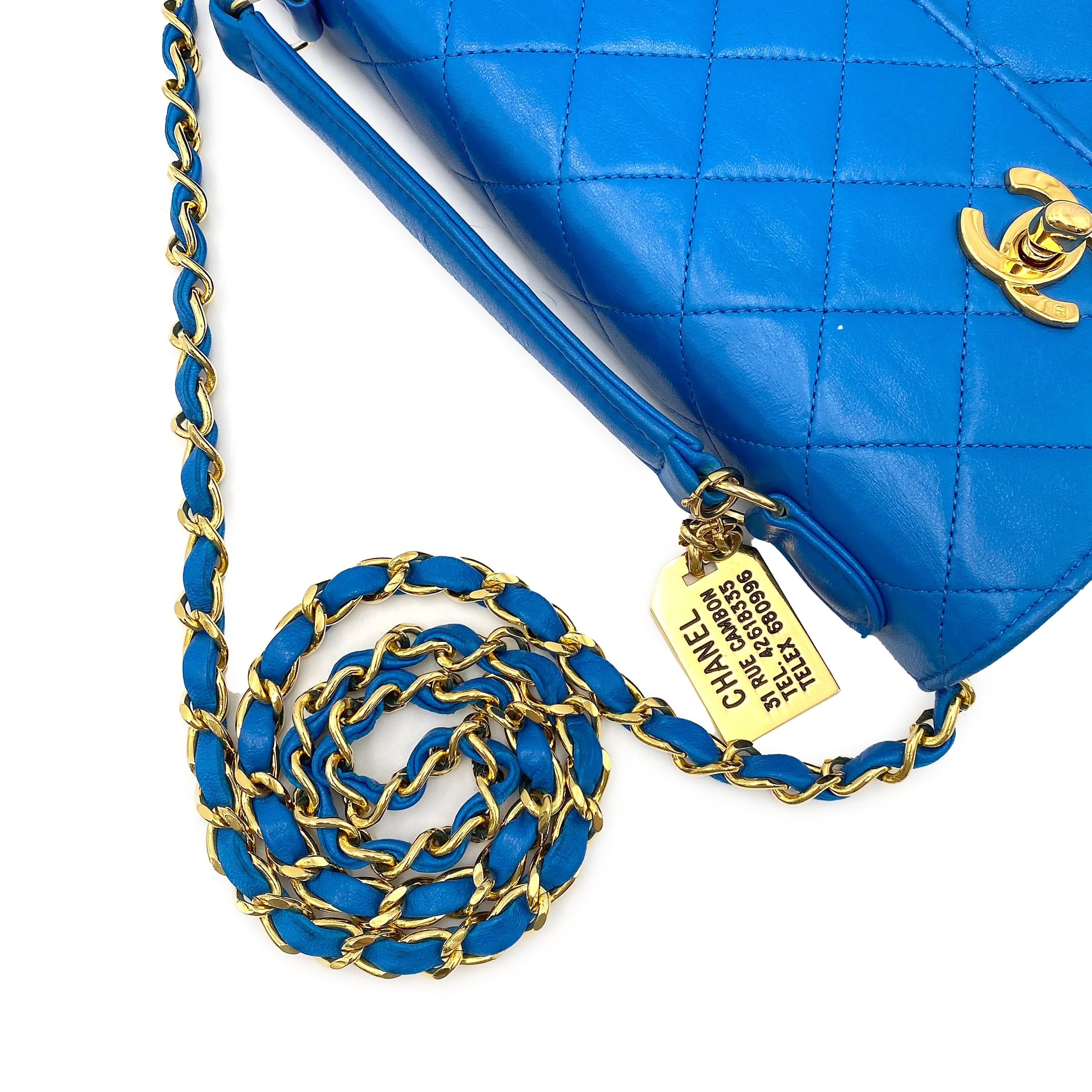 Chanel CHANEL VINTAGE DOUBLE TURN LOCK CHAIN SHOULDER BAG BLUE LAMB SKIN 90227451