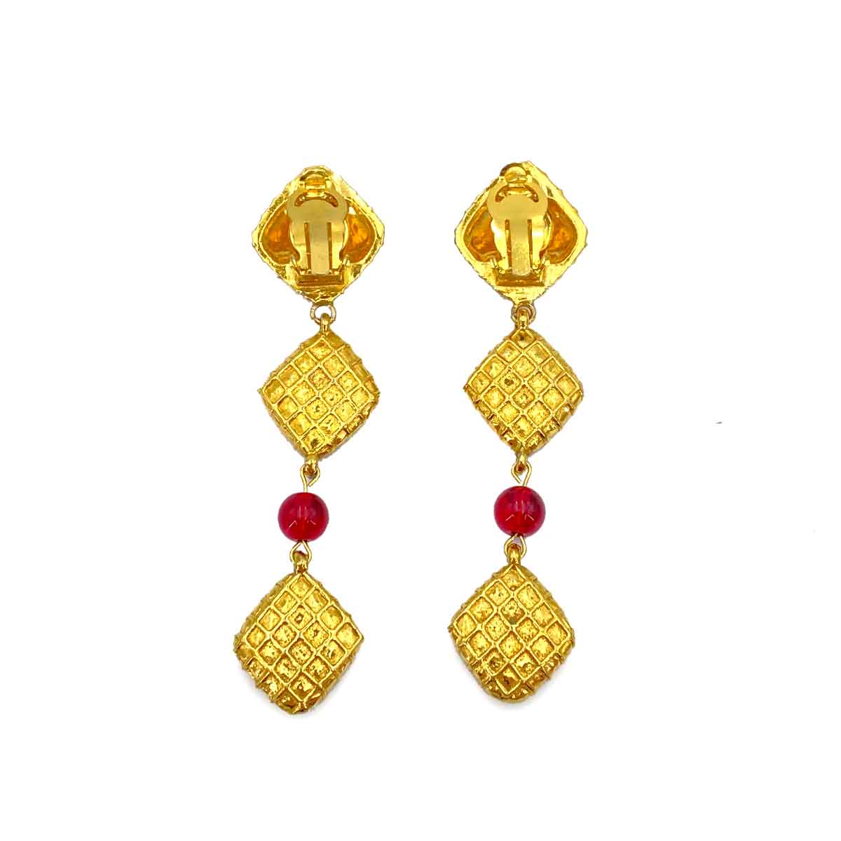 Chanel Chanel Vintage Earrings (Clip-On) CC Waffle 90242343