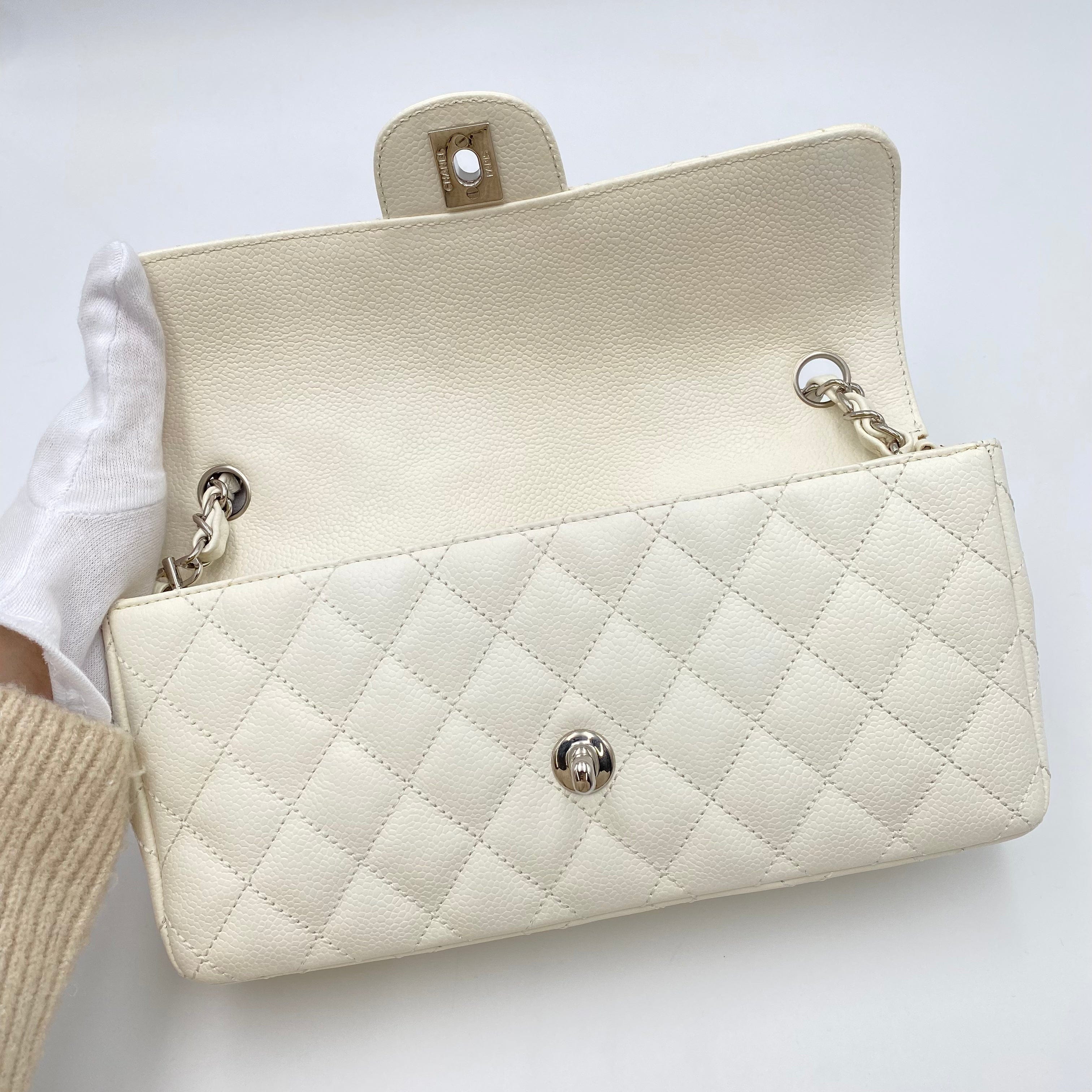 Chanel CHANEL VINTAGE EAST WEST CHAIN SHOULDER BAG WHITE CAVIAR SKIN SHW 90220307