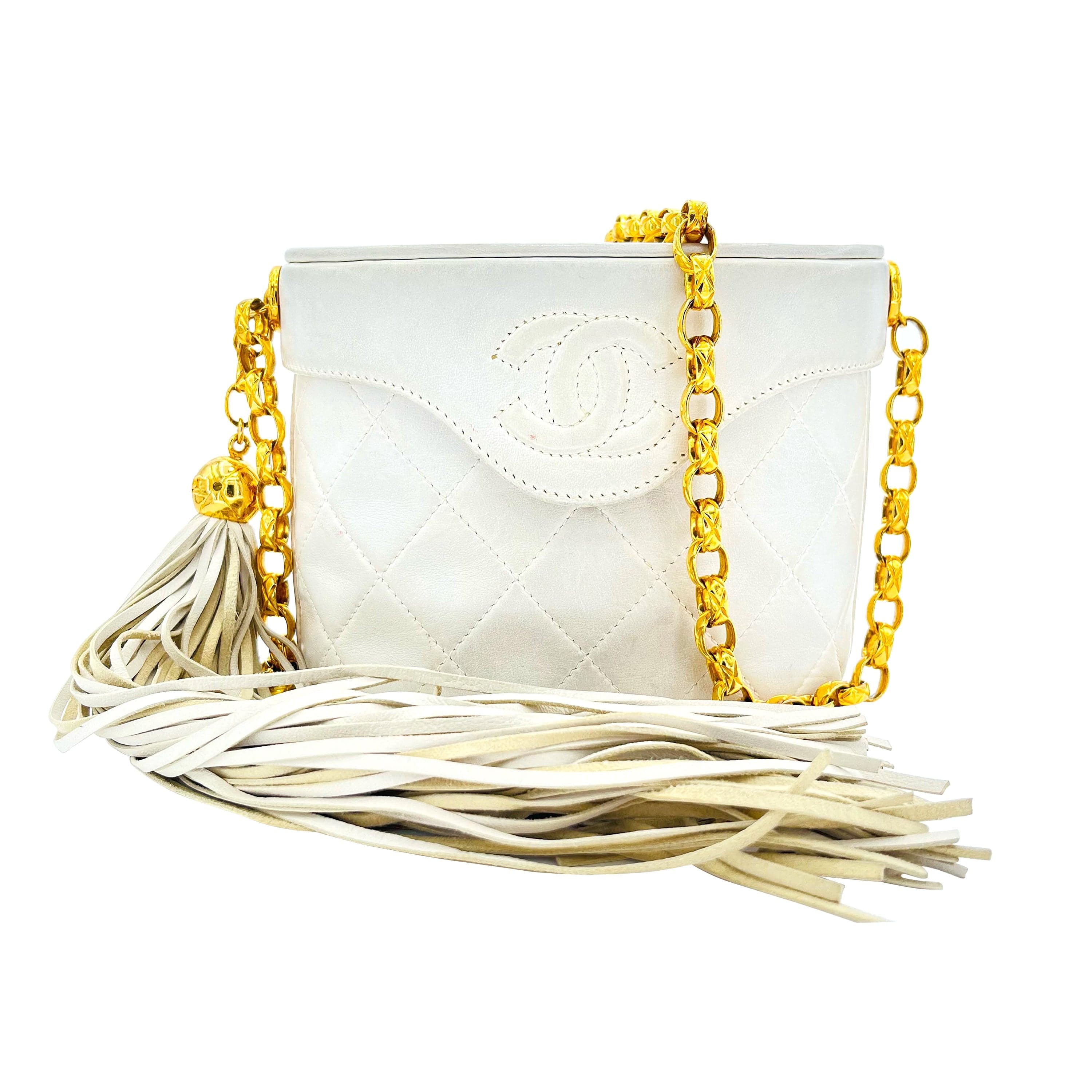 Chanel CHANEL VINTAGE FRINGE BIJOU CHAIN SHOULDER BAG WHITE LAMB SKIN 90202052