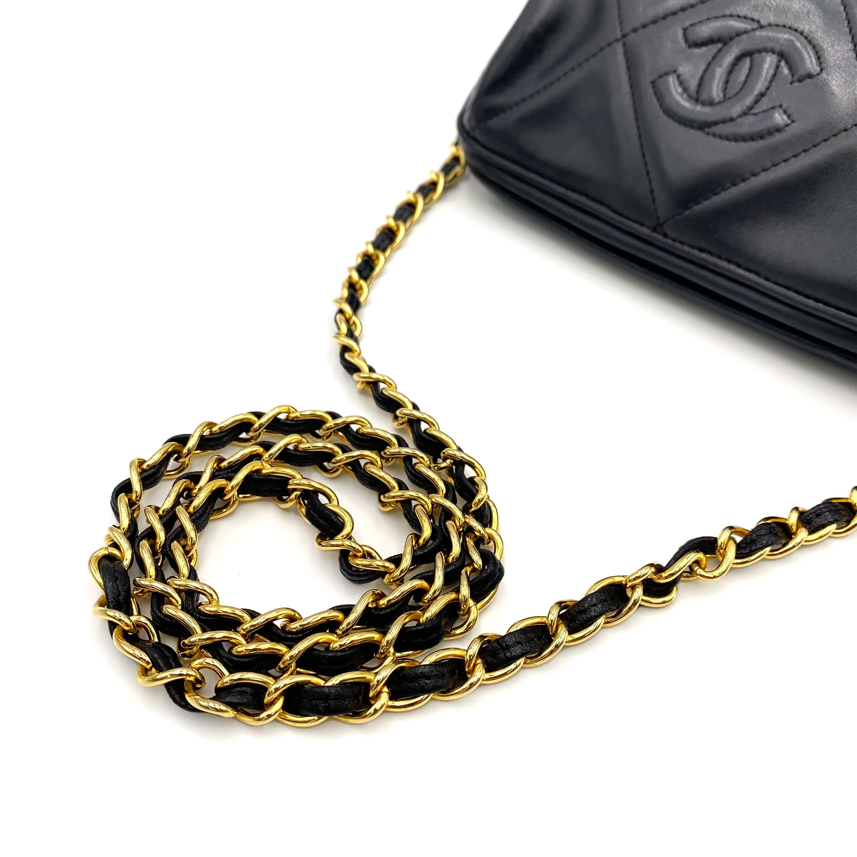 Chanel CHANEL VINTAGE FRINGE CHAIN SHOULDER BAG BLACK LAMB SKIN 90234753