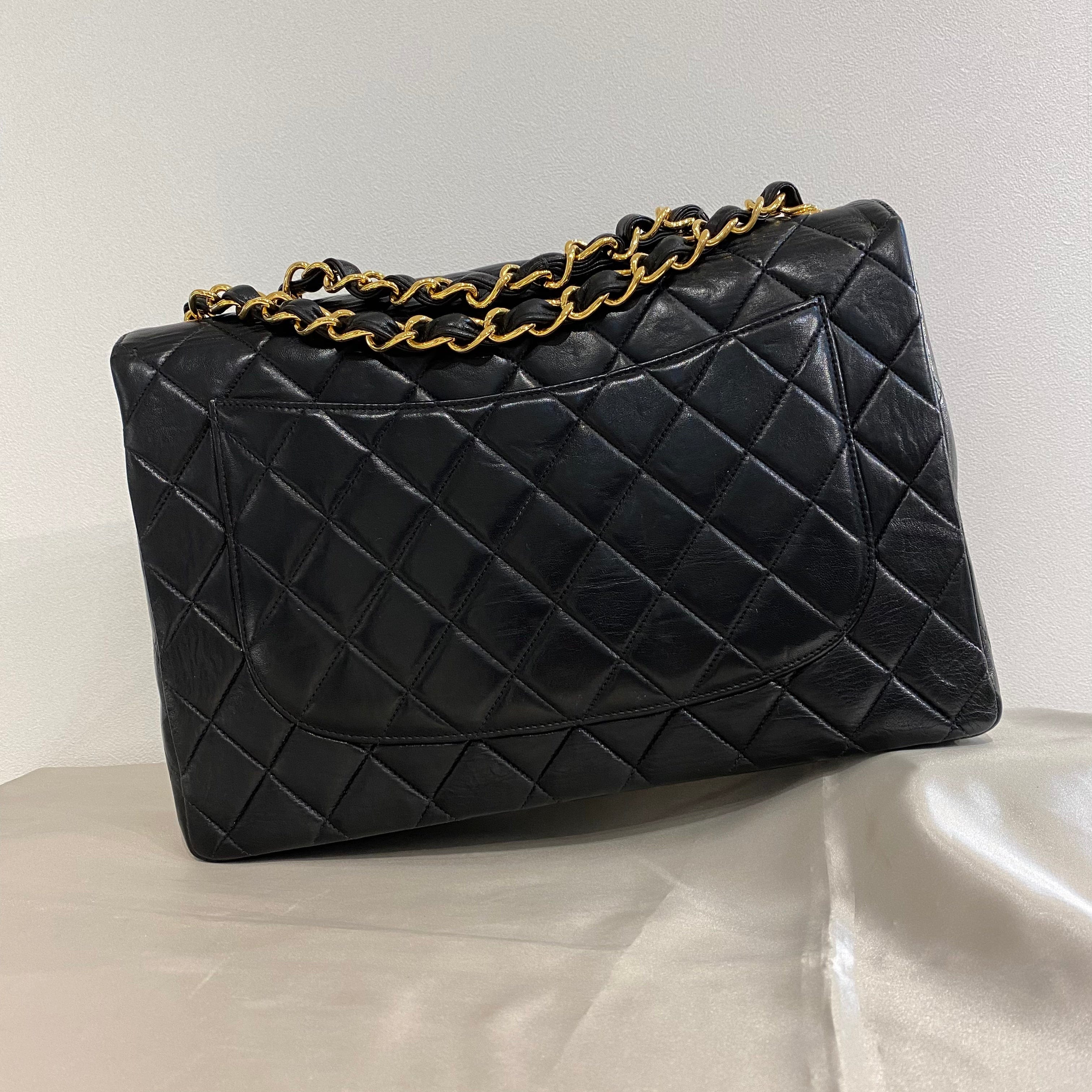 Chanel CHANEL VINTAGE JUMBO MATELASSE 30 BLACK LAMB SKIN 90196580