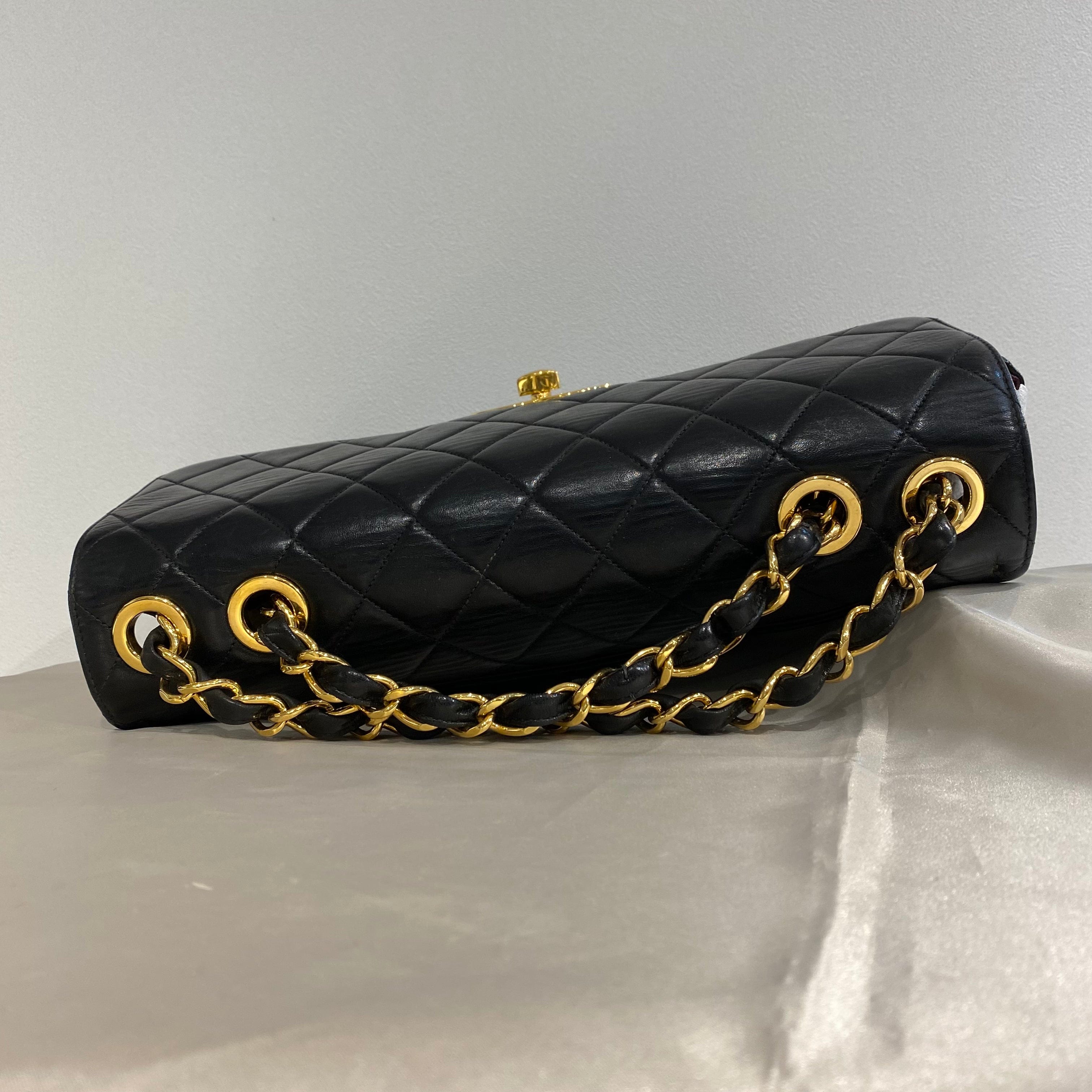 Chanel CHANEL VINTAGE JUMBO MATELASSE 30 BLACK LAMB SKIN 90196580