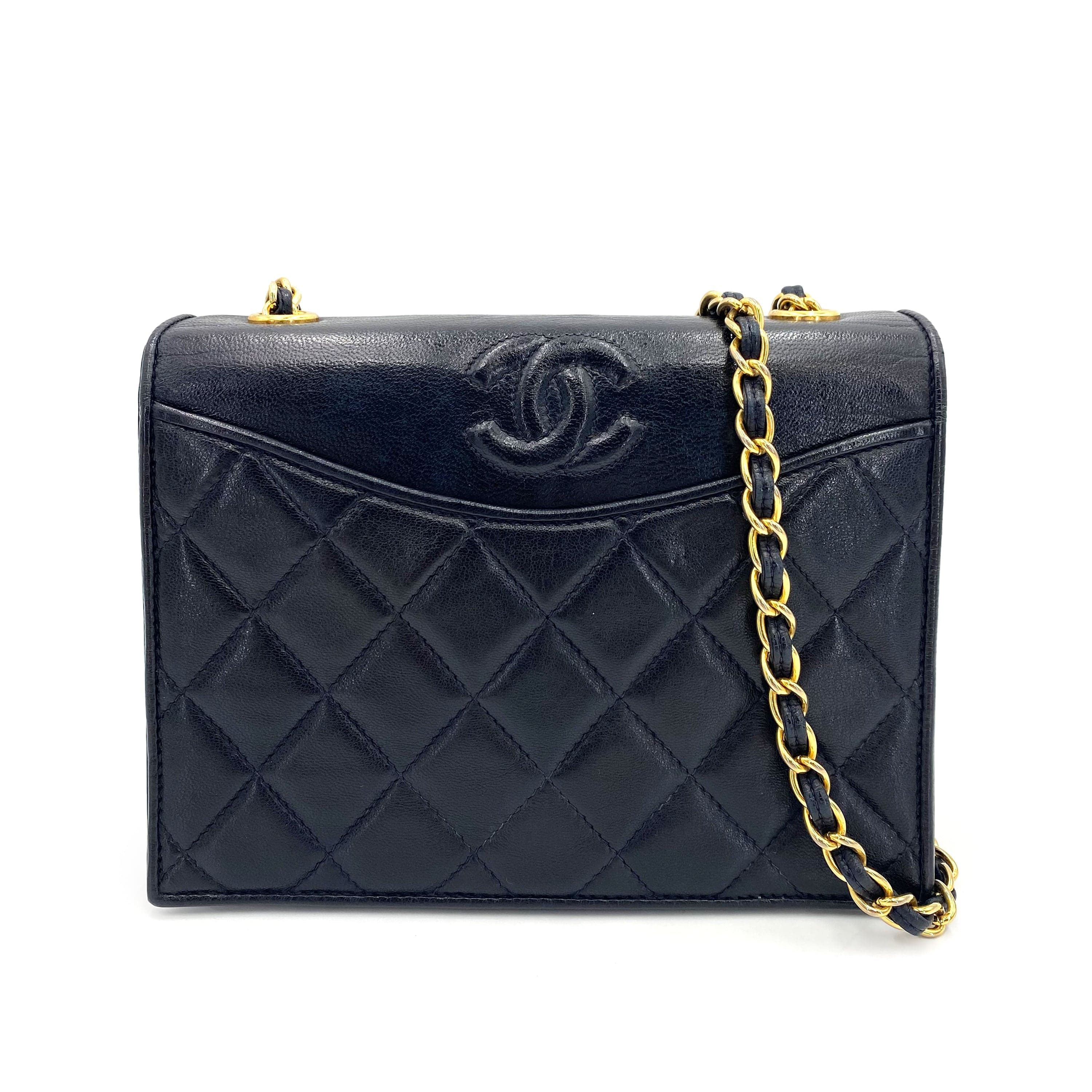 Chanel CHANEL VINTAGE MATELASSE CHAIN SHOULDER BAG NAVY LAMB SKIN 90241649