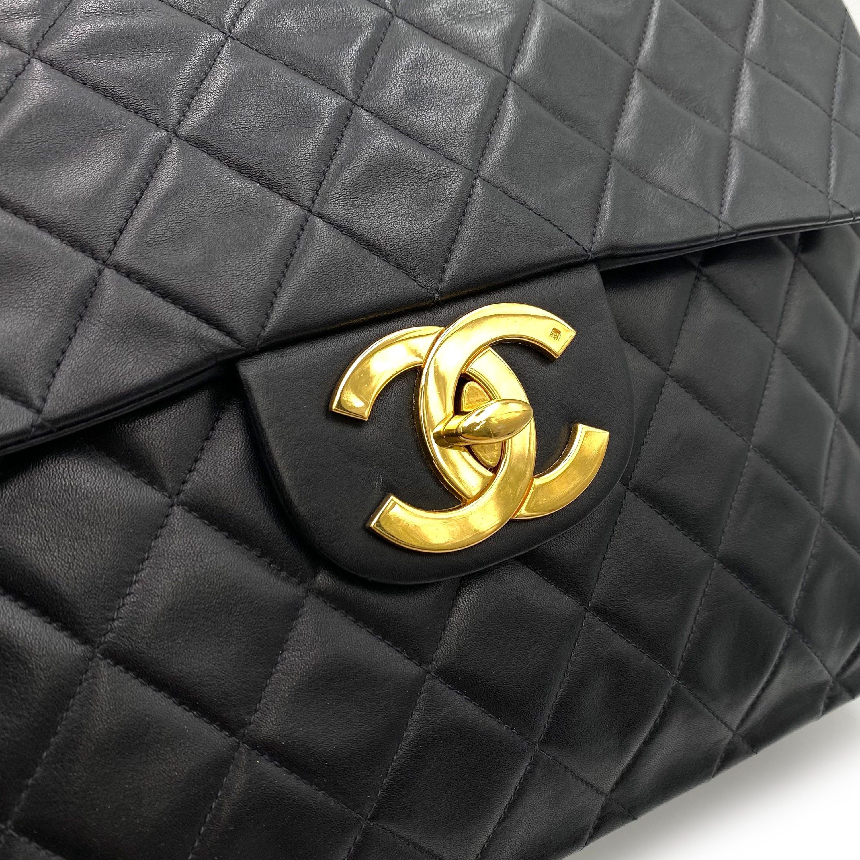 Chanel CHANEL VINTAGE MAXI MATELASSE 34 CHAIN SHOULDER BAG BLACK LAMB SKIN 90231645