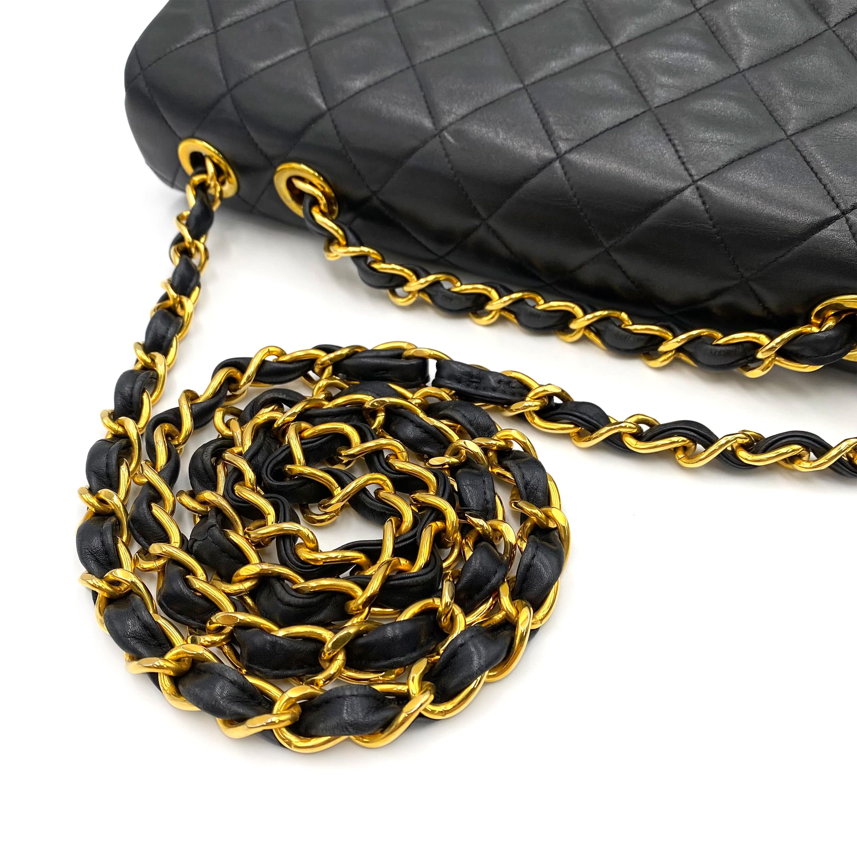 Chanel CHANEL VINTAGE MAXI MATELASSE 34 CHAIN SHOULDER BAG BLACK LAMB SKIN 90235974