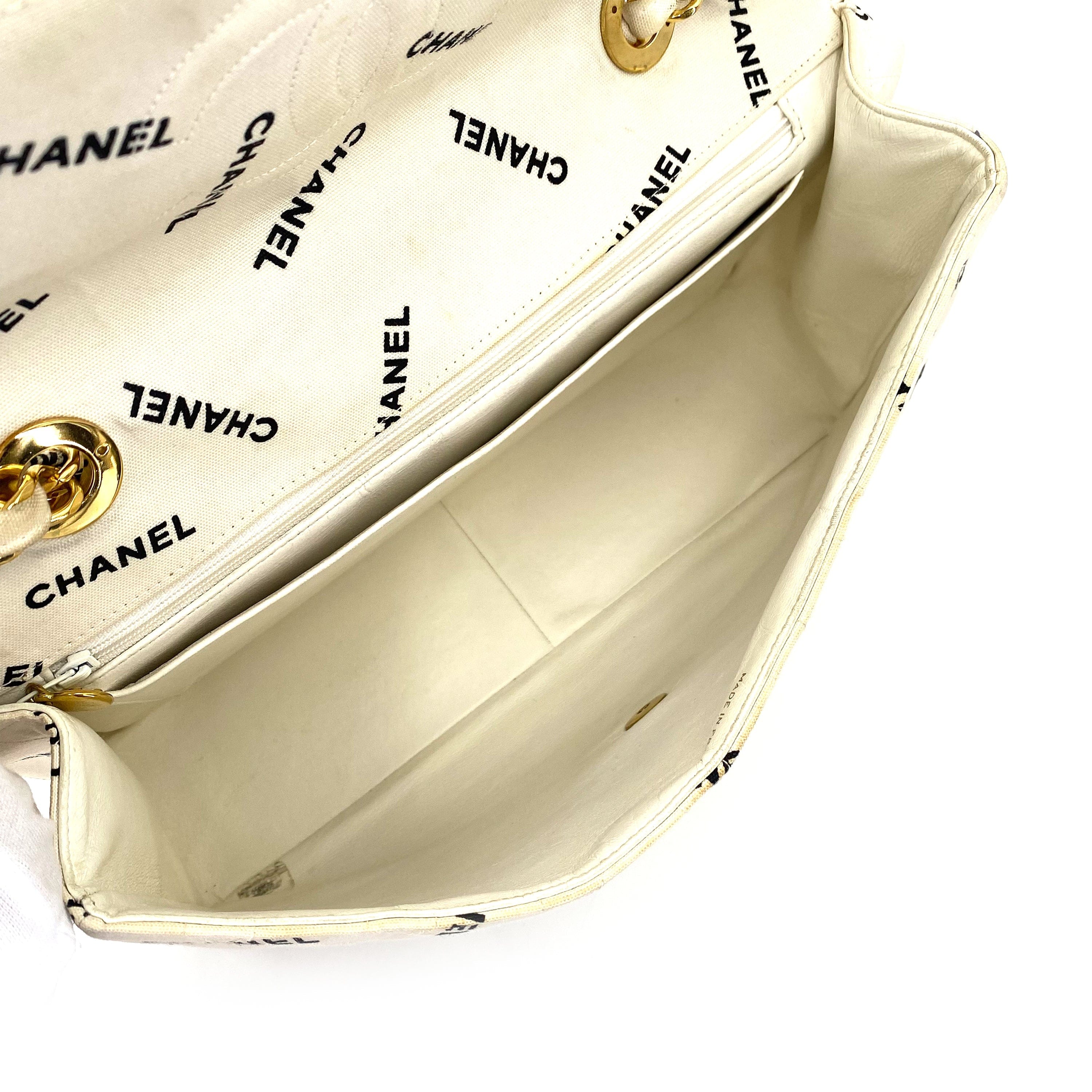 Chanel CHANEL VINTAGE MAXI MATELASSE 34 CHAIN SHOULDER BAG WHITE CANVAS