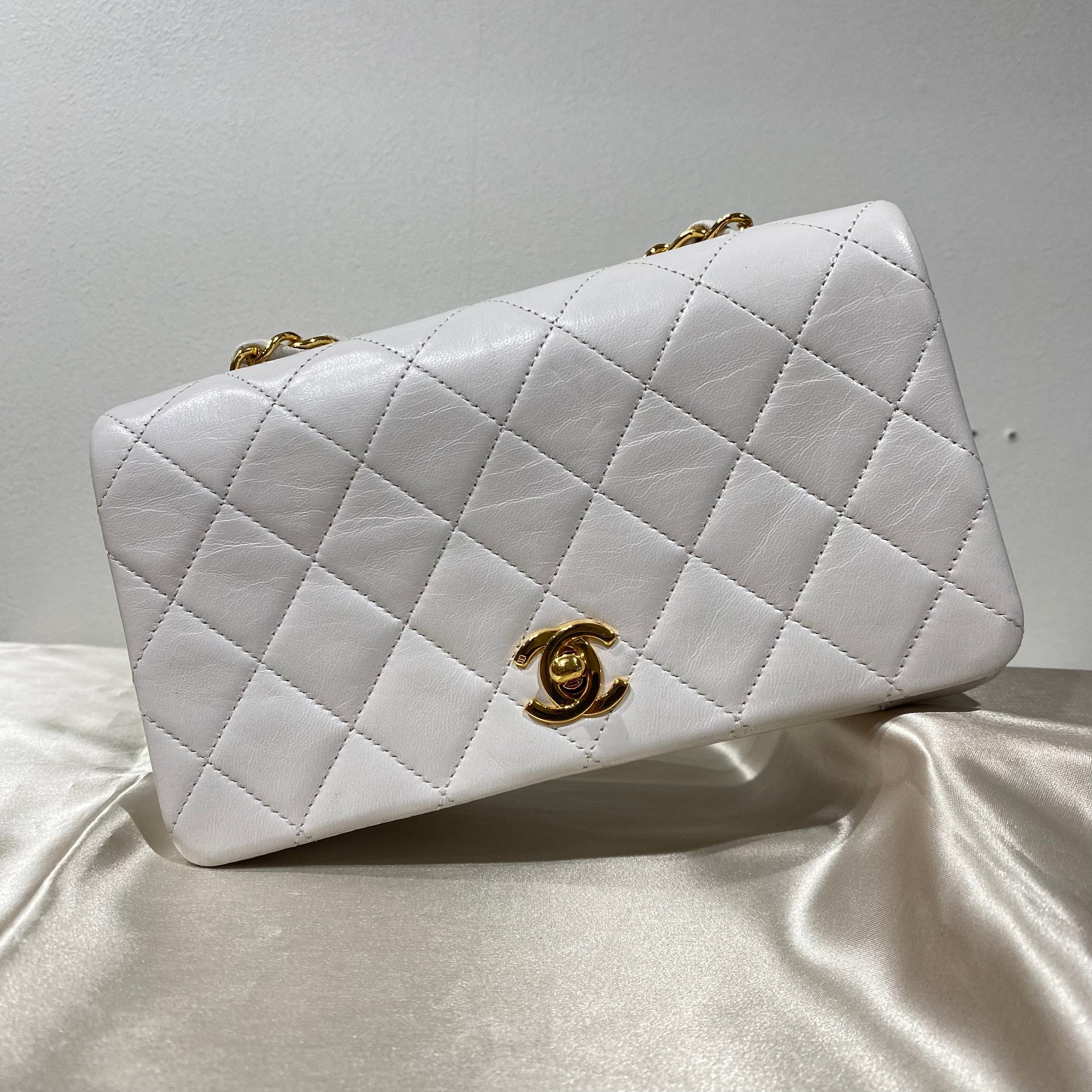 Chanel CHANEL VINTAGE MINI FULL FLAP WHITE LAMB SKIN 90198460