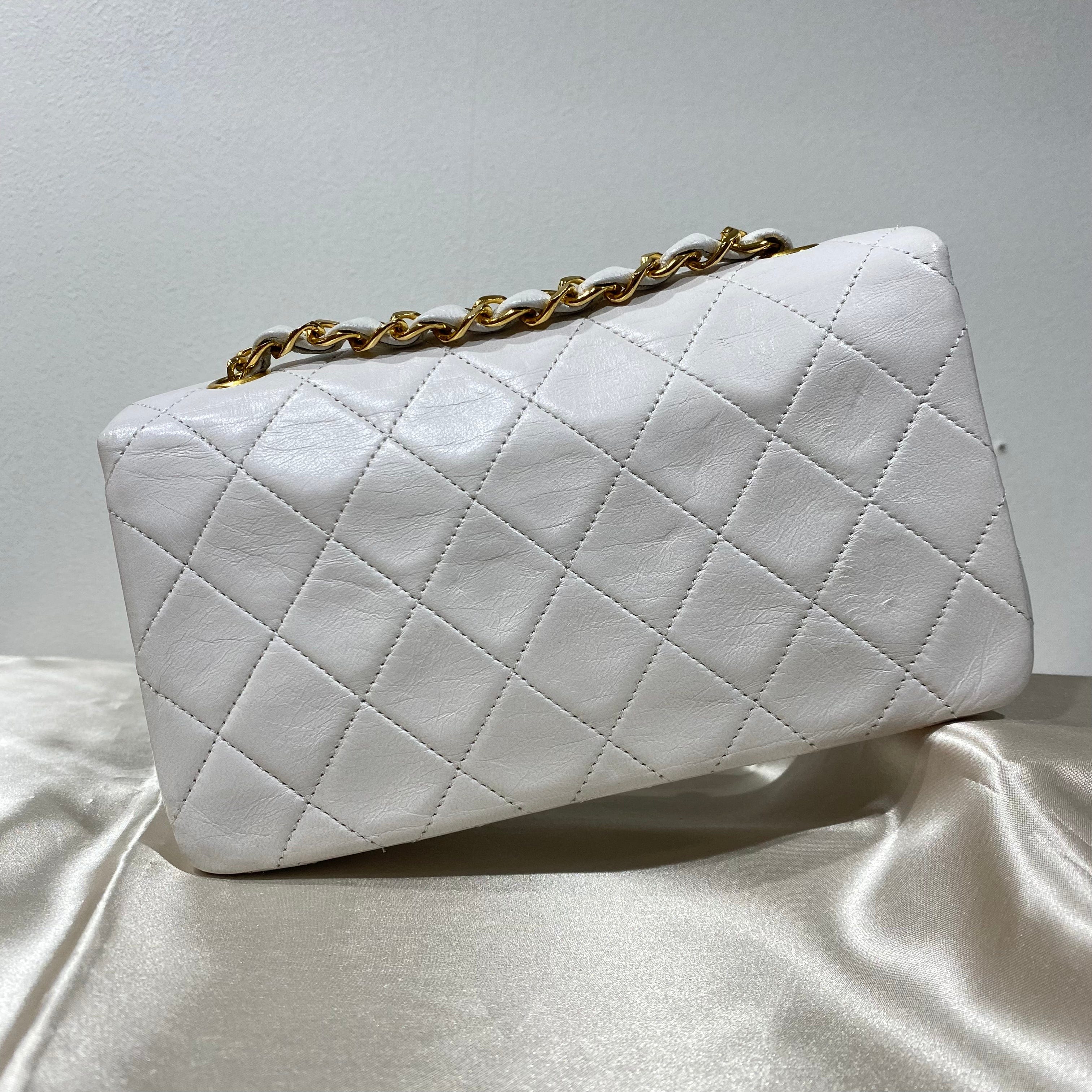 Chanel CHANEL VINTAGE MINI FULL FLAP WHITE LAMB SKIN 90198460