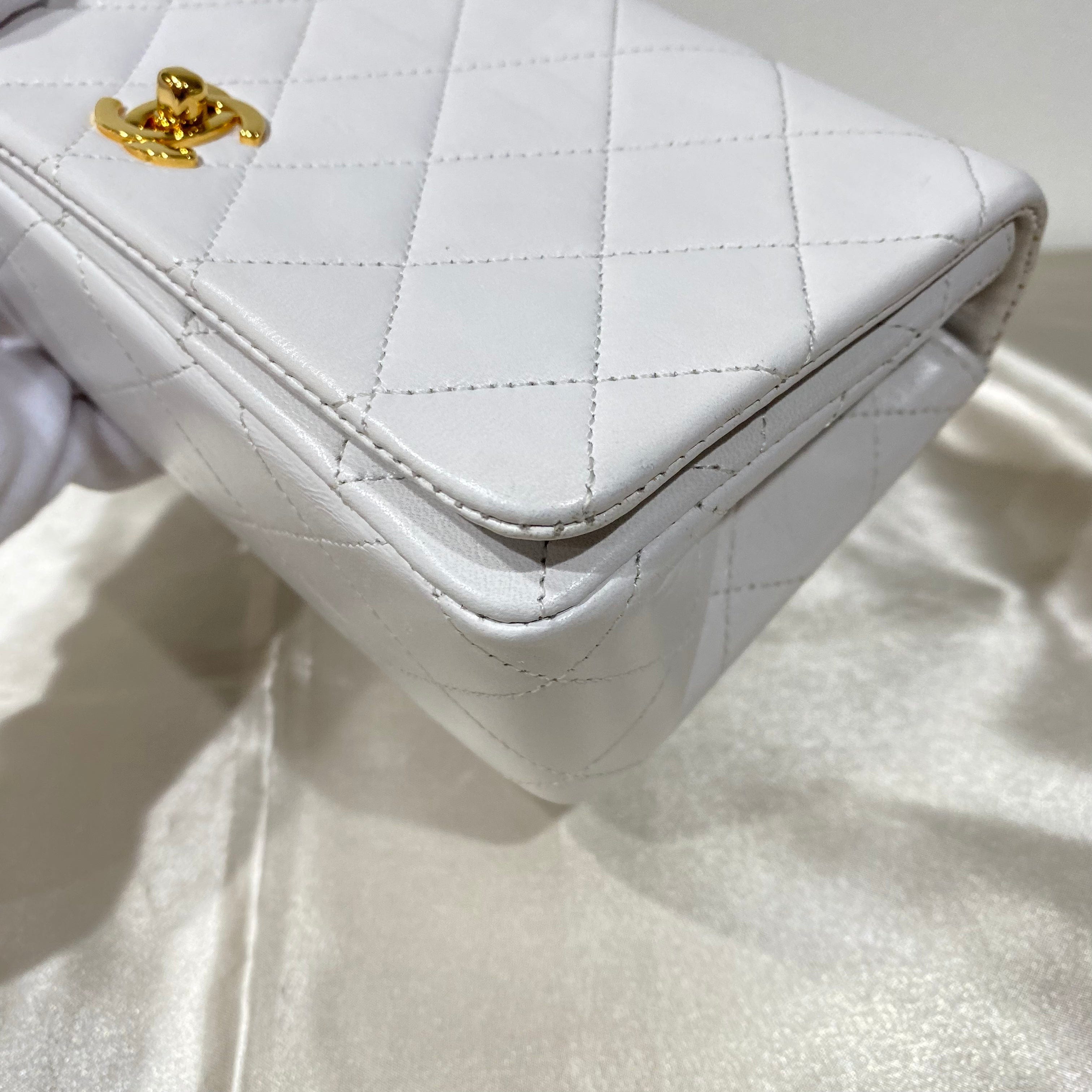 Chanel CHANEL VINTAGE MINI FULL FLAP WHITE LAMB SKIN 90198460