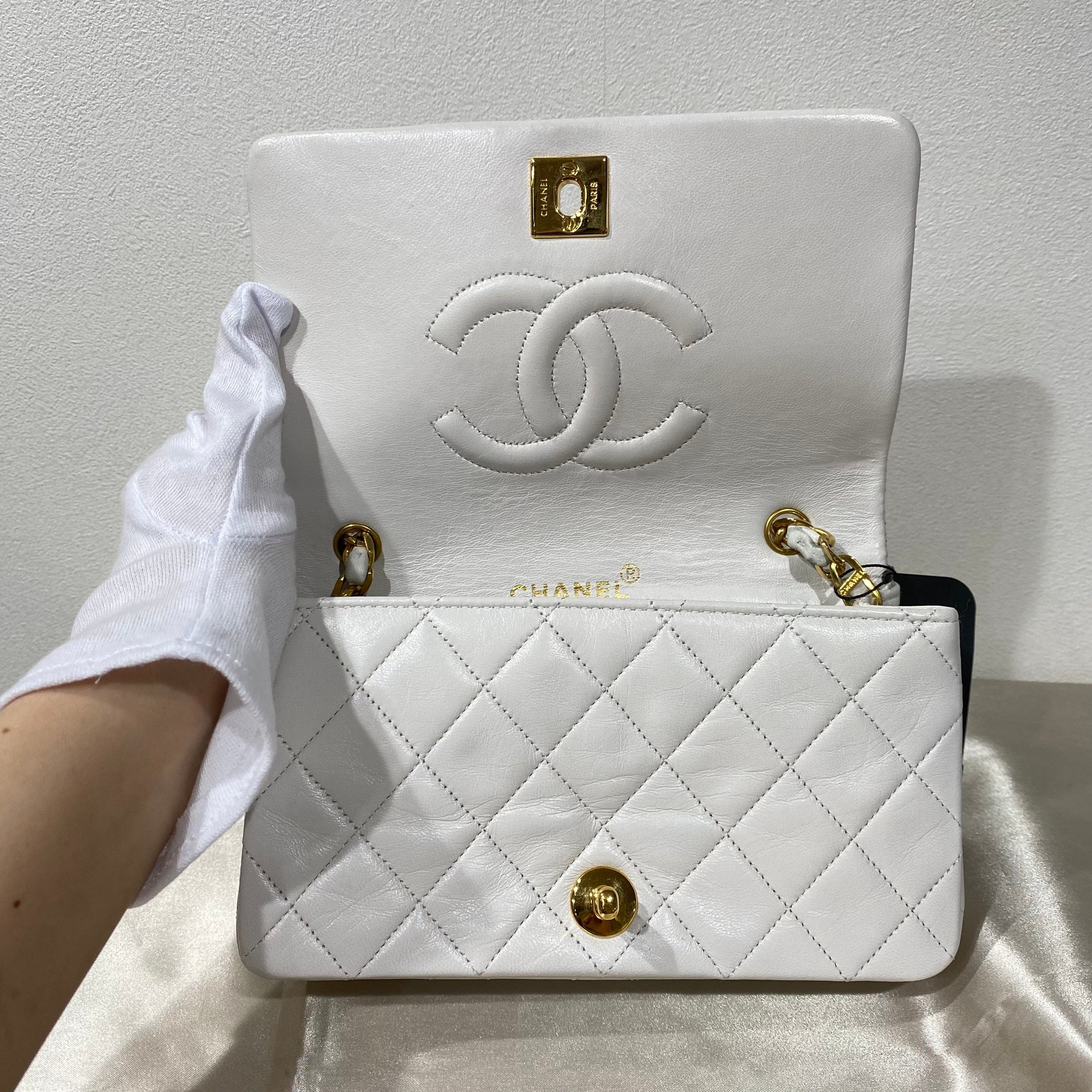 Chanel CHANEL VINTAGE MINI FULL FLAP WHITE LAMB SKIN 90198460