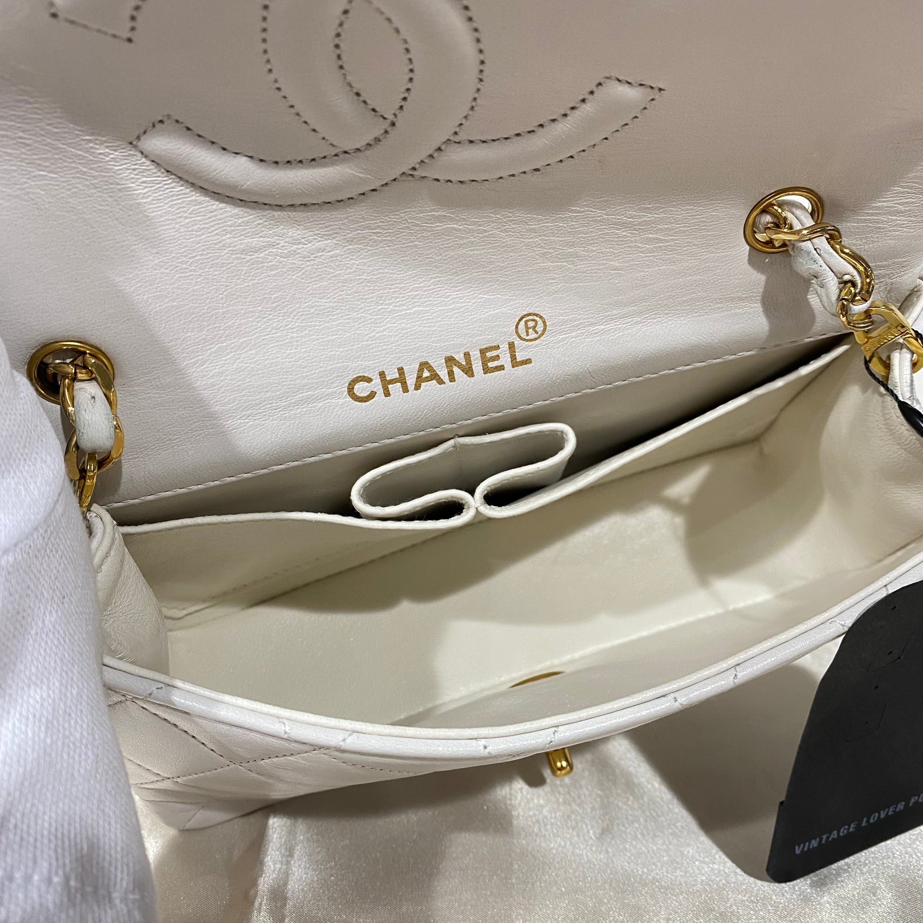 Chanel CHANEL VINTAGE MINI FULL FLAP WHITE LAMB SKIN 90198460