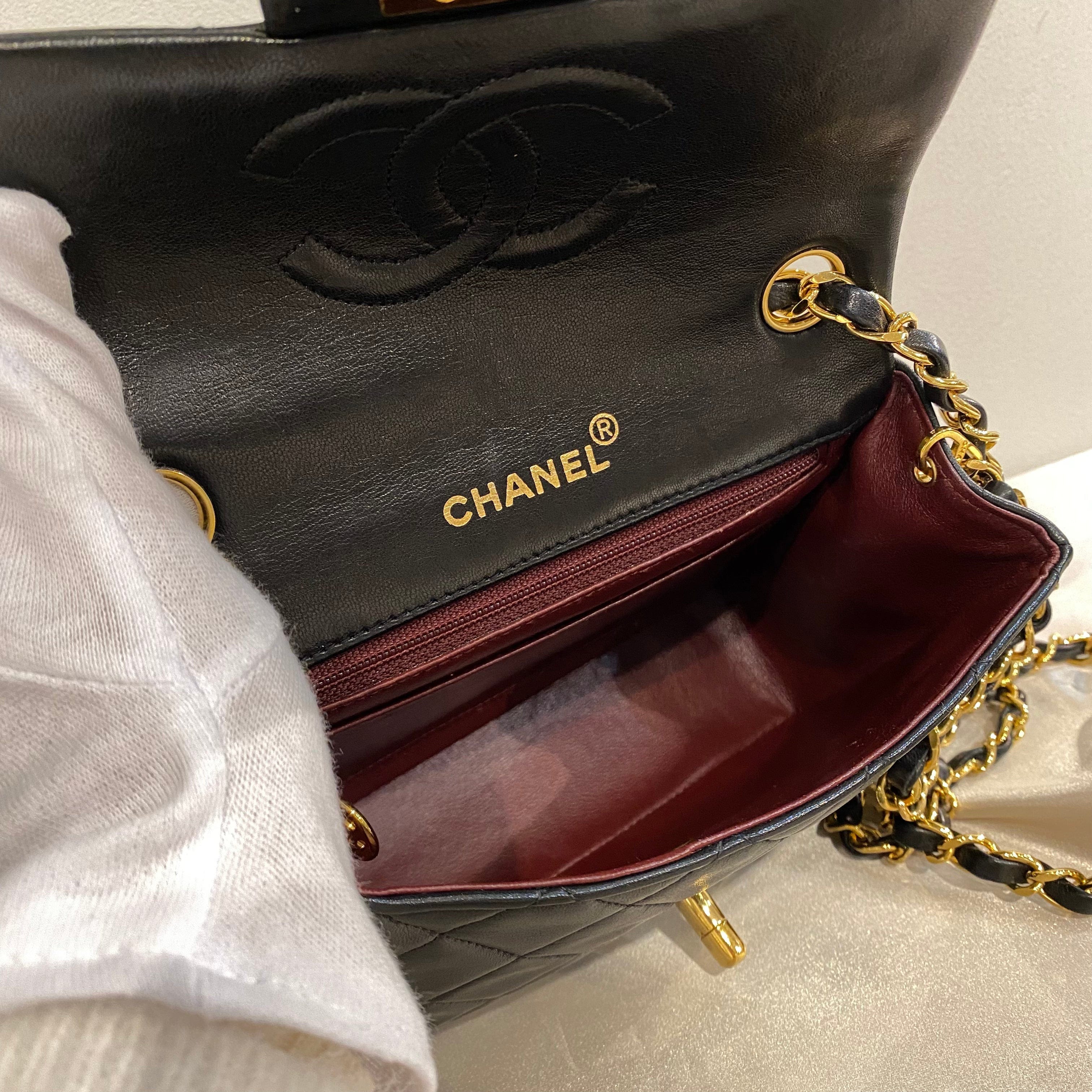 Chanel CHANEL VINTAGE MINI SQUARE BLACK LAMBSKIN GHW 90209424