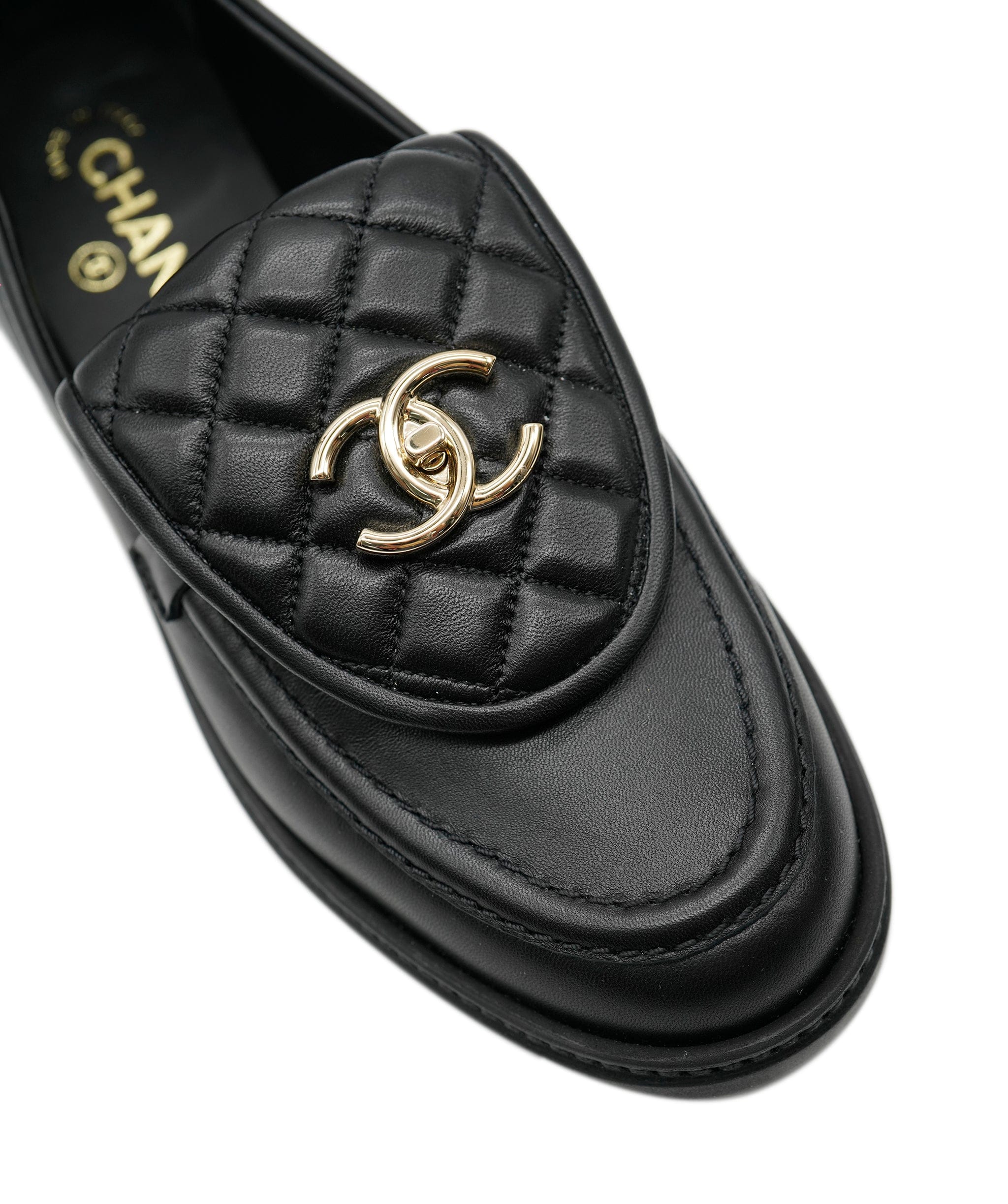 Chanel Chanel Black Turnlock Loafer AVL1161