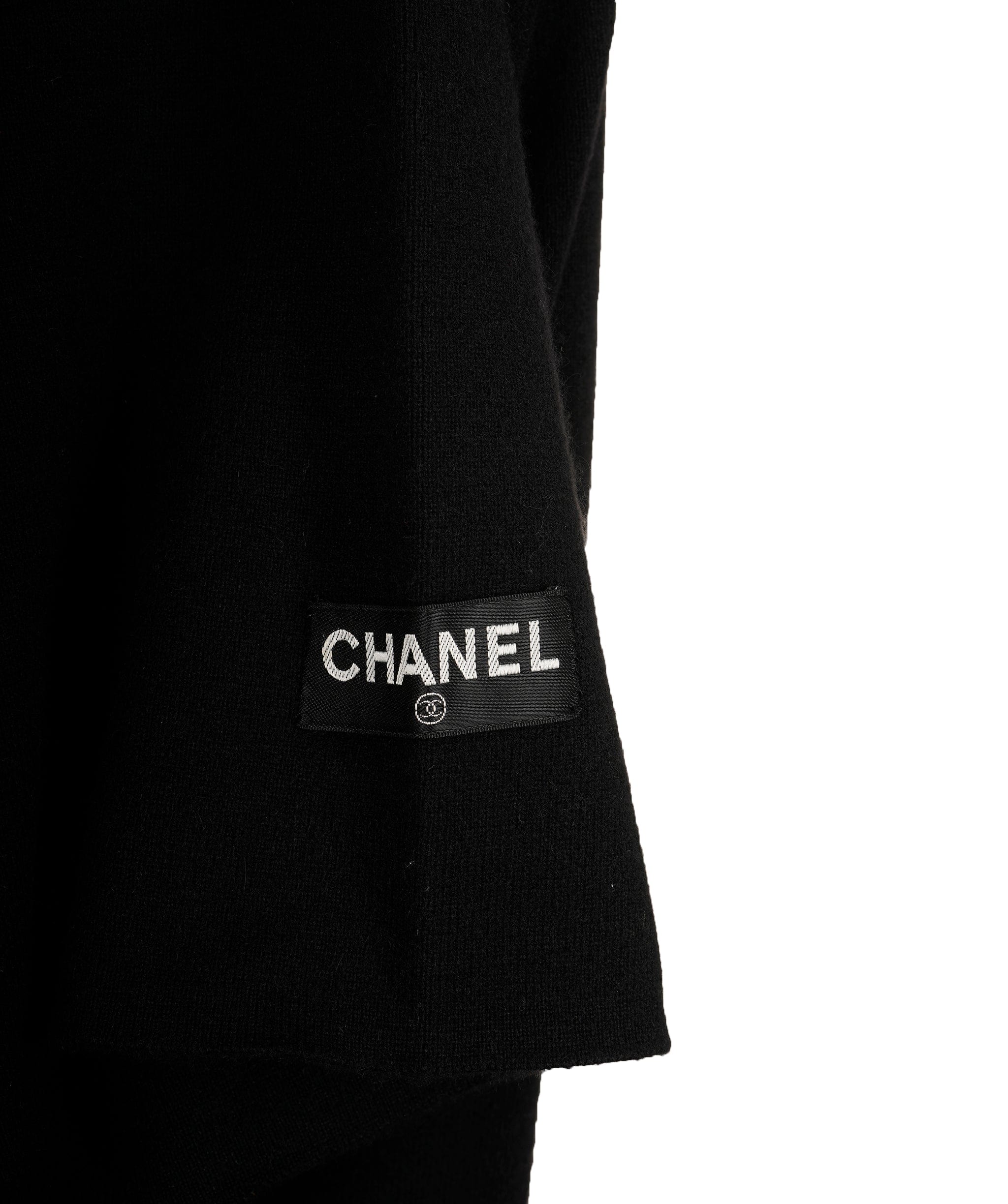 Chanel Chanel CC Logo Over Size Knit Top ASL9802