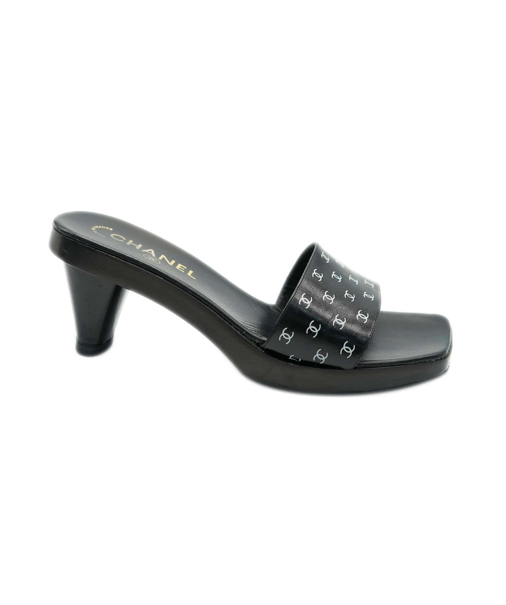 Chanel Chanel CC Logo Sandals Black ASL9939