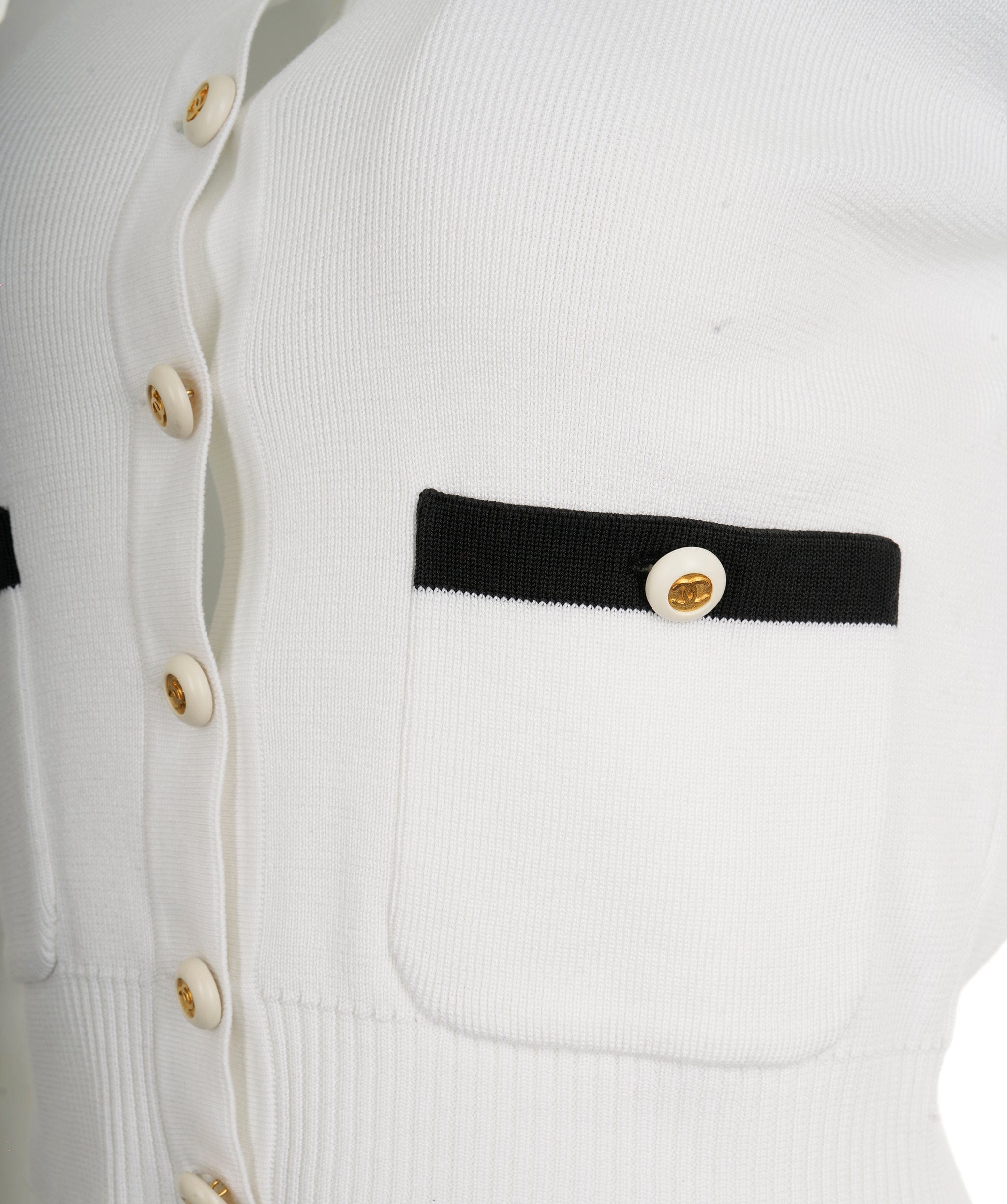 Chanel Chanel Gold Button Cropped Cardigan White ASL9341