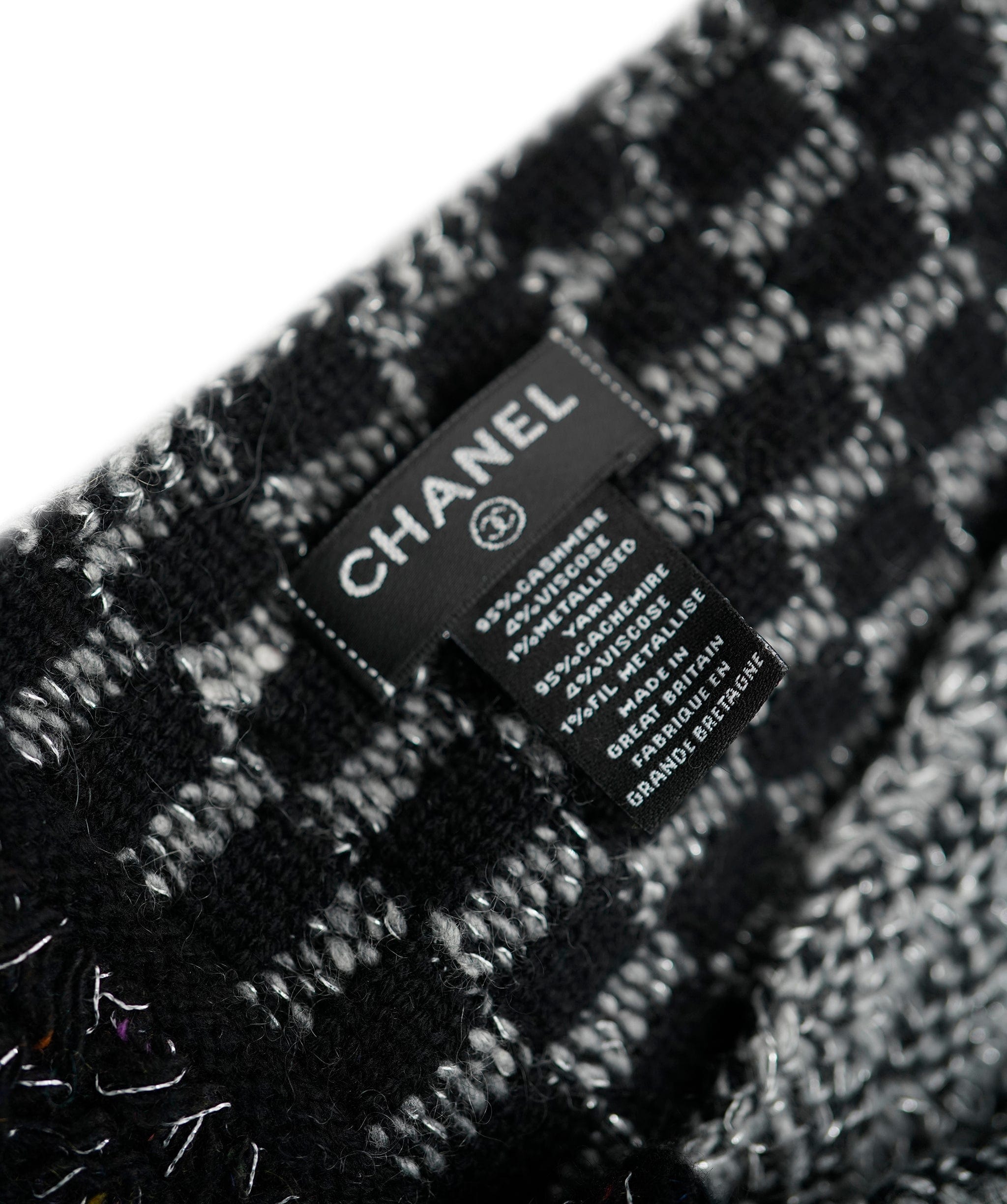 Chanel Chanel Grey Cashmere CC Scarf and Hat Set AGL2504