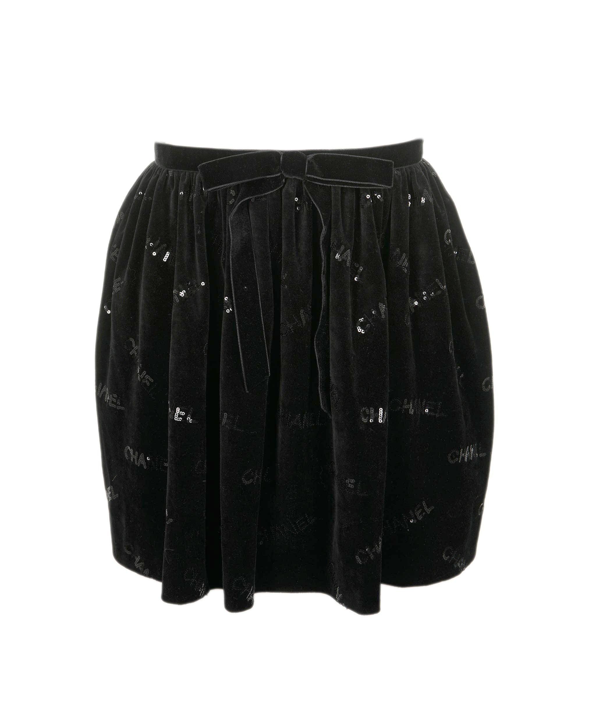 Chanel Chanel Skirt black velvet with sequins FR34 P73382V64928 AVC1128