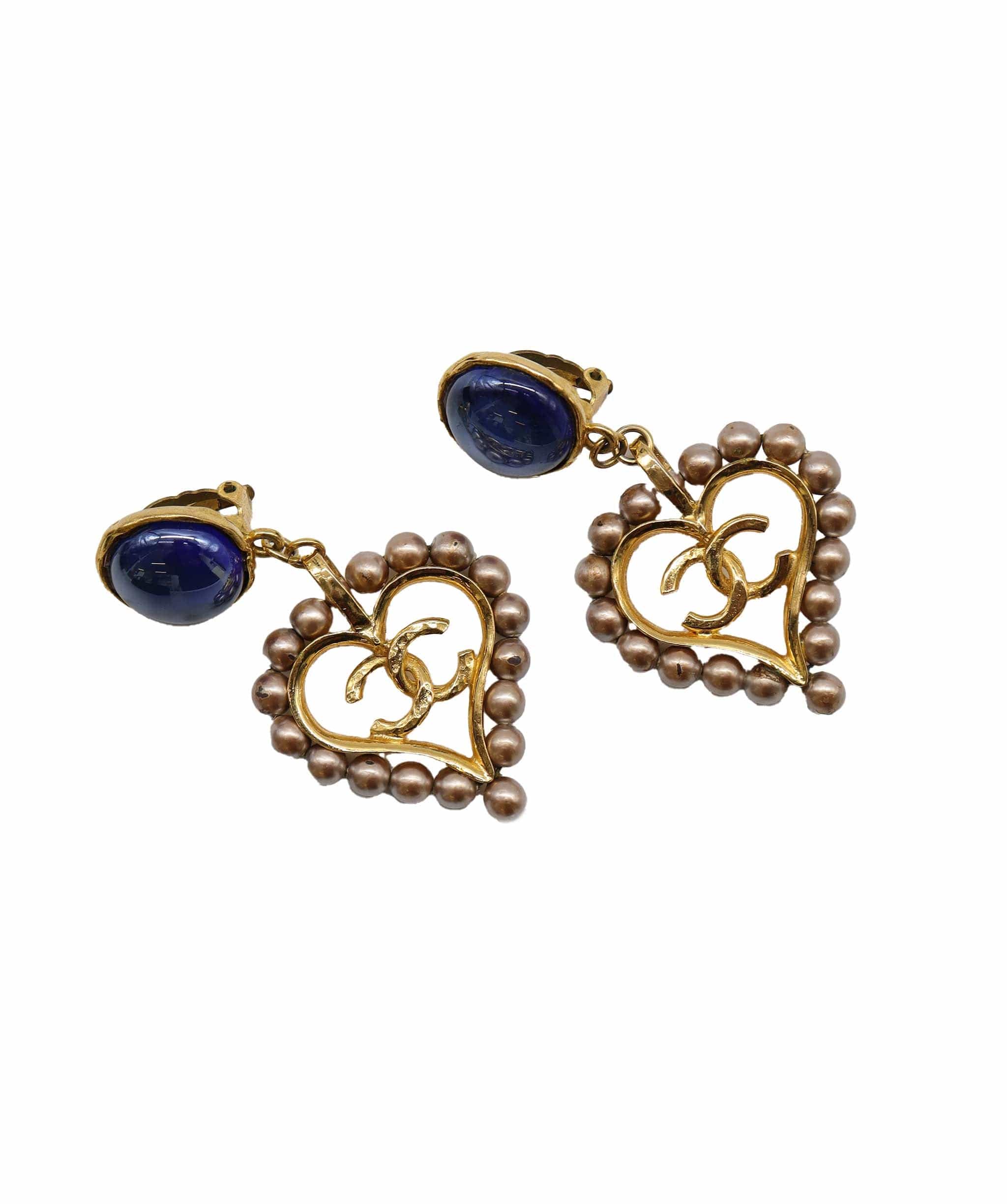 Chanel Chanel Vintage Gripoix Heart Earrings