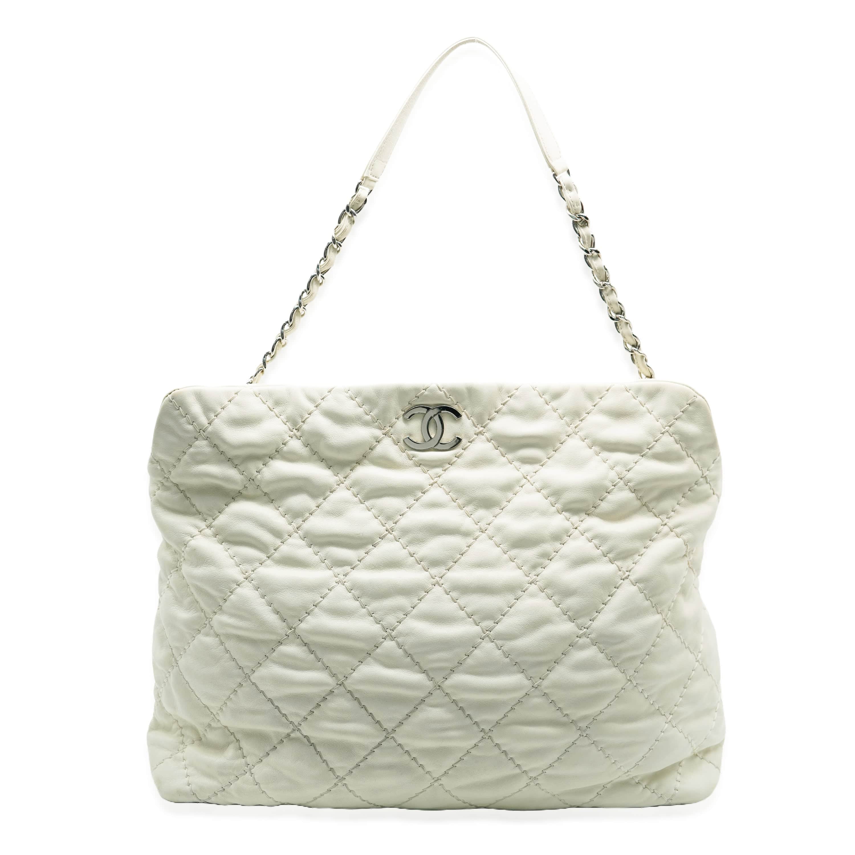 Chanel Chanel White Quilted Calfskin Ultimate Stitch Hobo