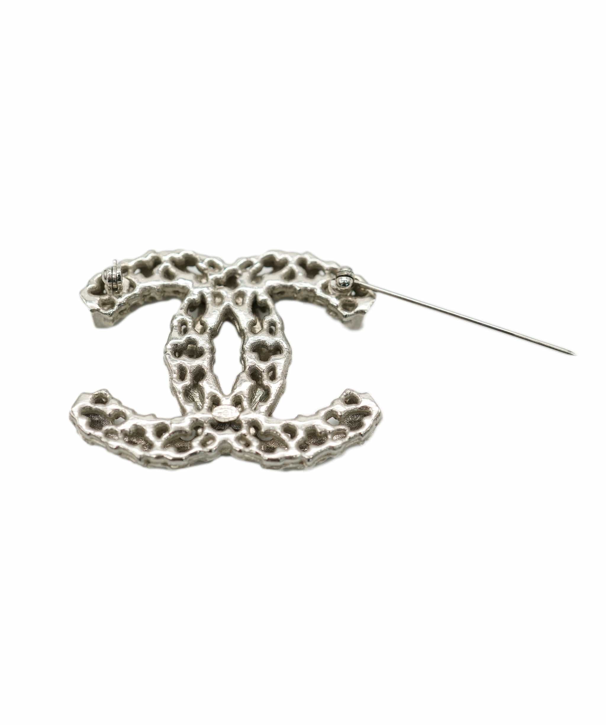 Chanel Chanel CC silver brooch  - AJC0724