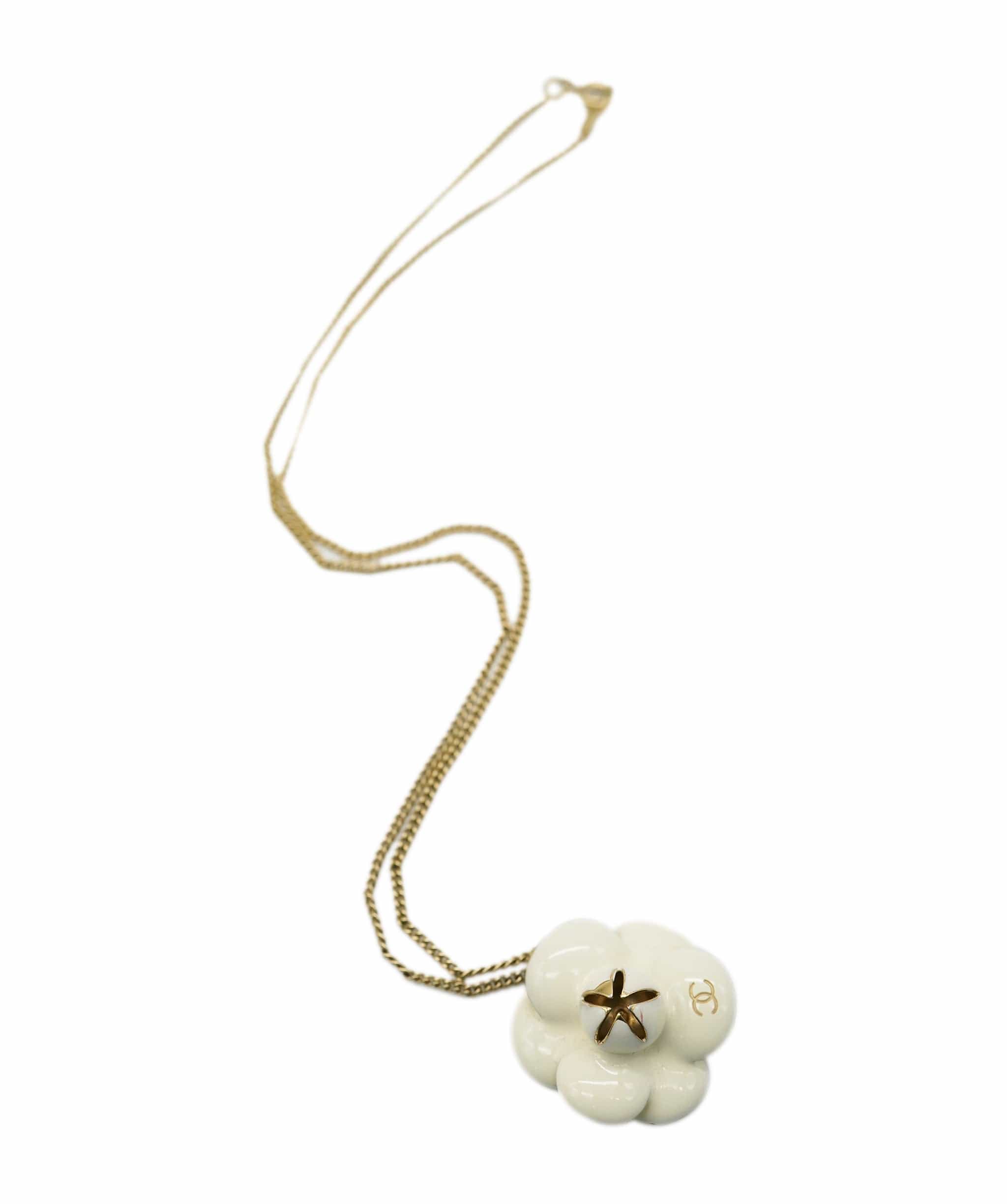 Chanel Chanel cream camellia flower pendant necklace - AJL0184