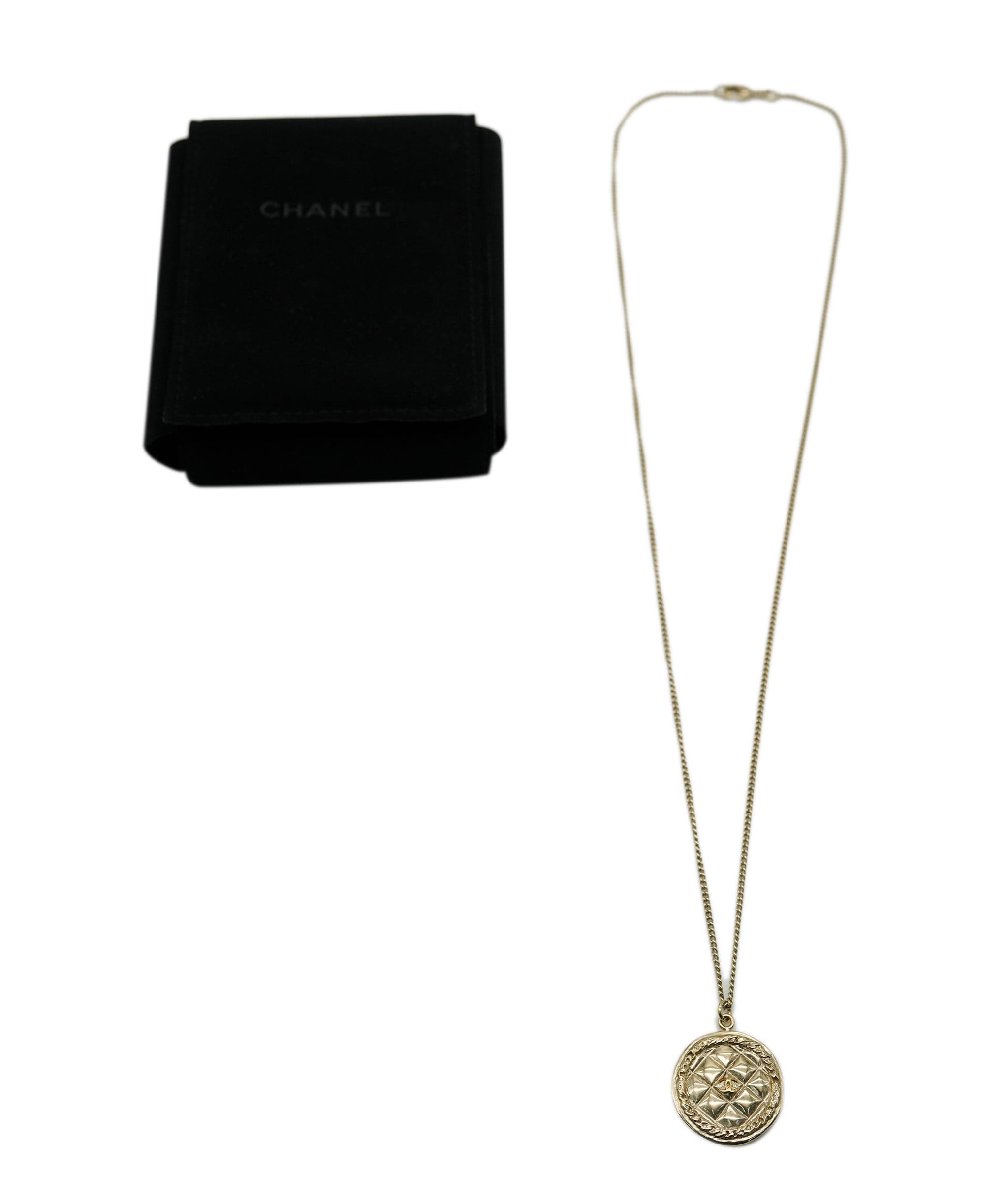 Chanel Chanel Round CC Necklace ALC1385