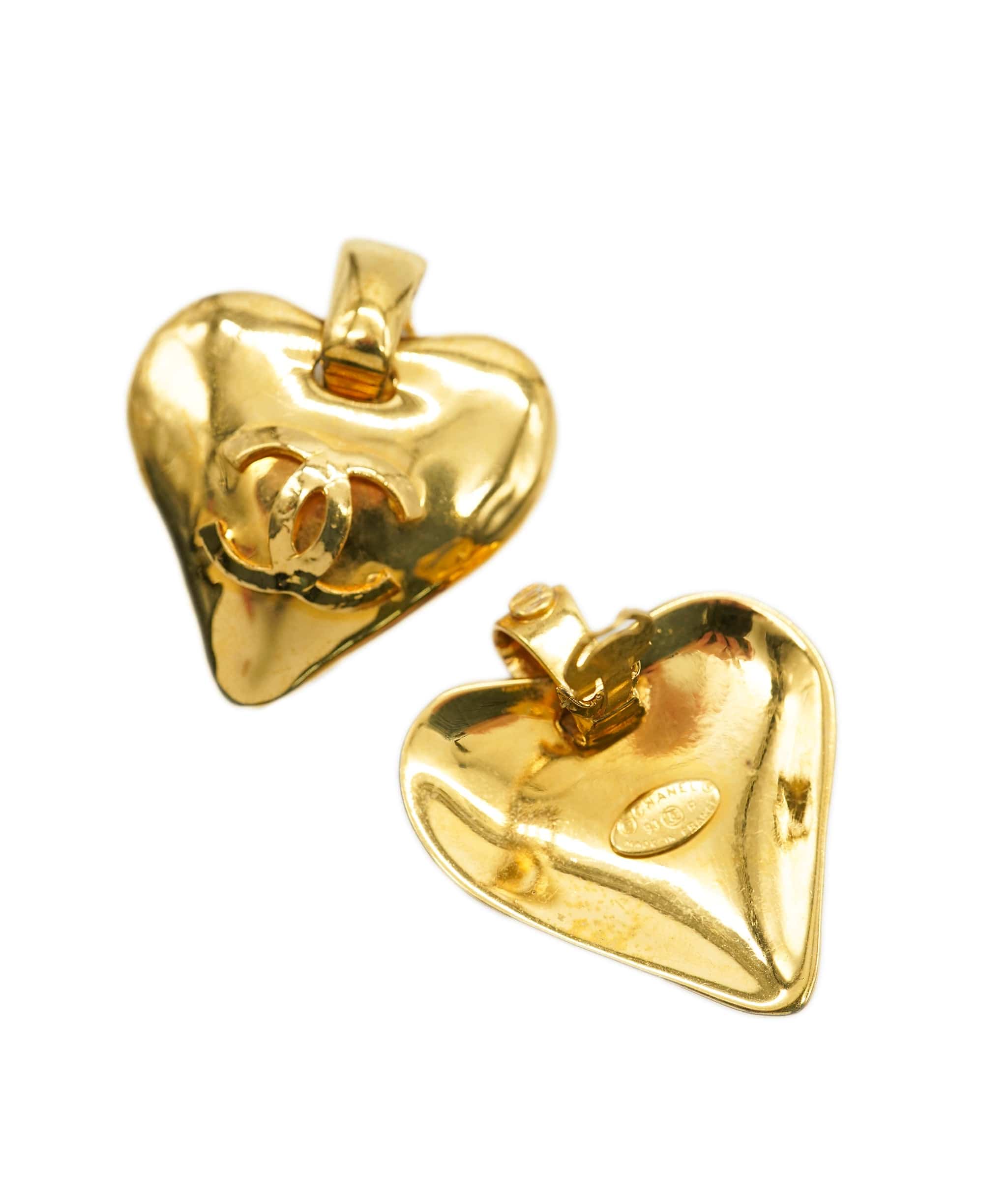 Chanel CHANEL VINTAGE LARGE HEART DROP EARRINGS UKL1403