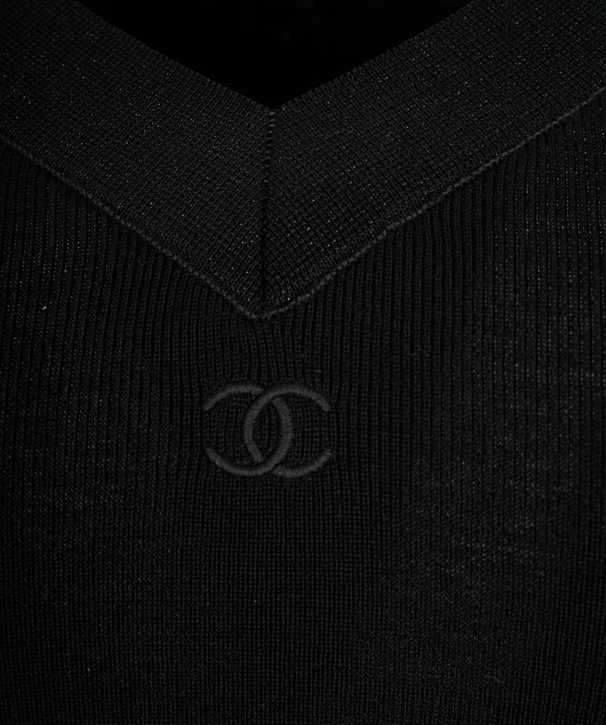 Chanel Chanel 06A CC V-Neck Top Black ASL10695