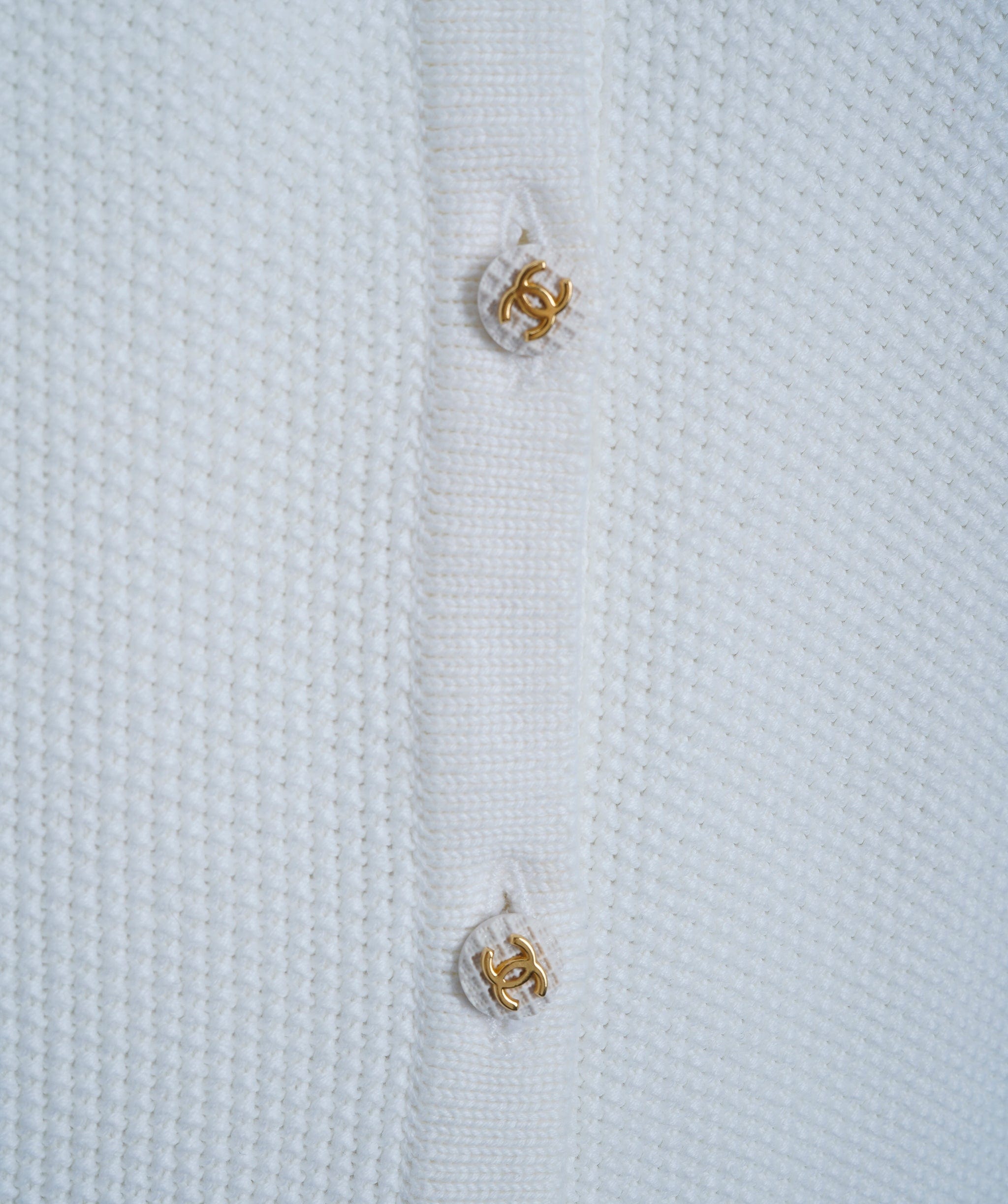 Chanel Chanel CC Buttons Cotton Cardigan White  ASL10677