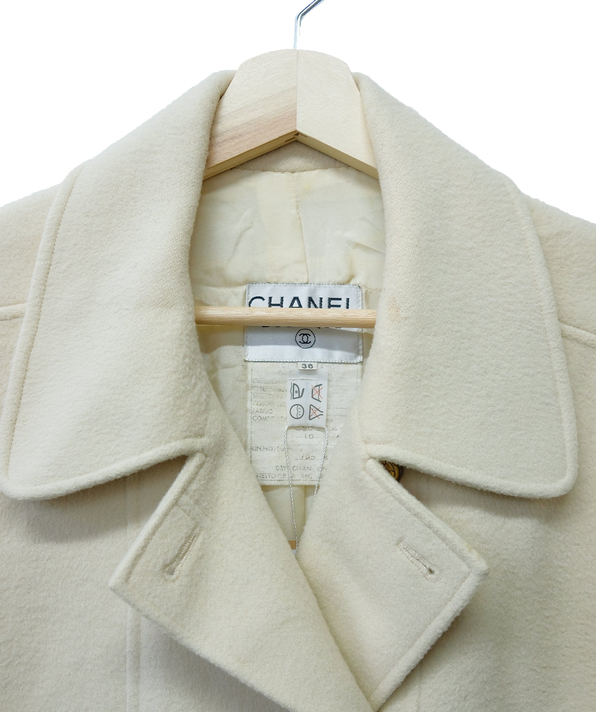 Chanel Chanel Gold Buttons Cashmere Jacket Cream Interior BC ASL10425