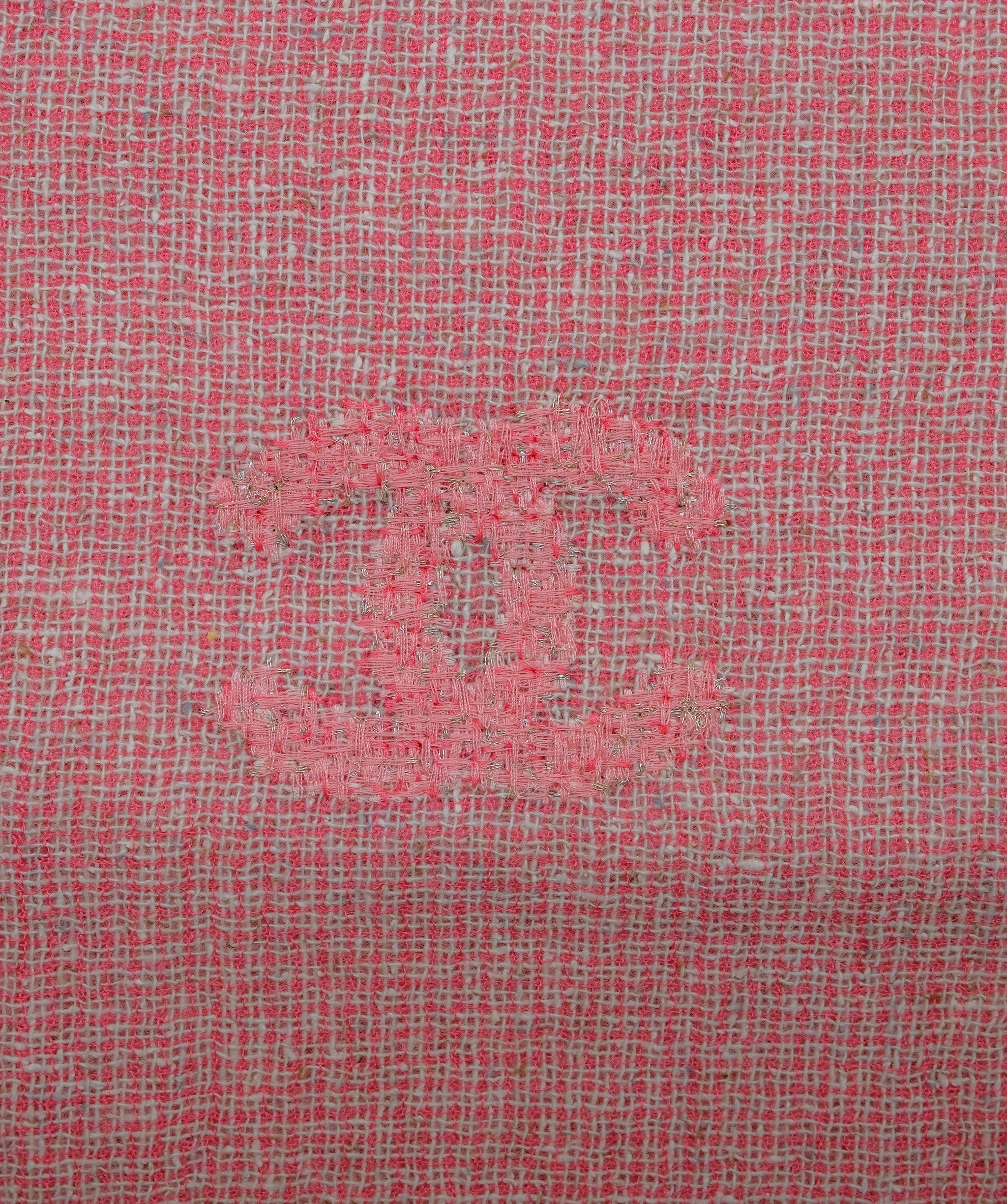 Chanel Chanel Pink Wool Scarf	DXBS0516