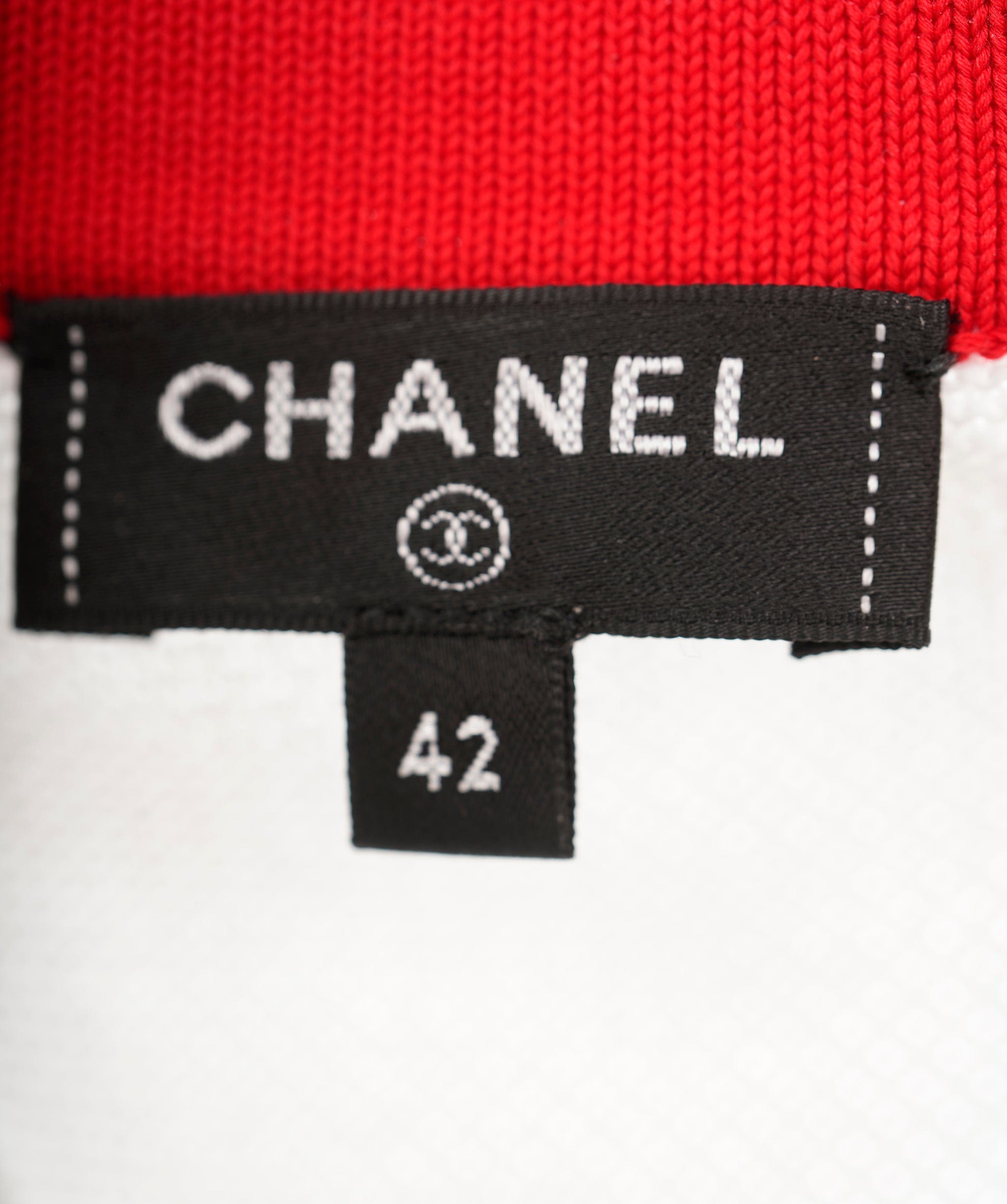 Chanel Super rare Chanel Red Cardigan  ALC1313