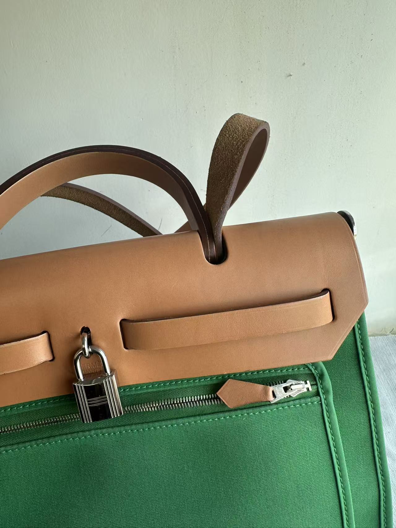 Hermes green herbag31 good condition stamp X