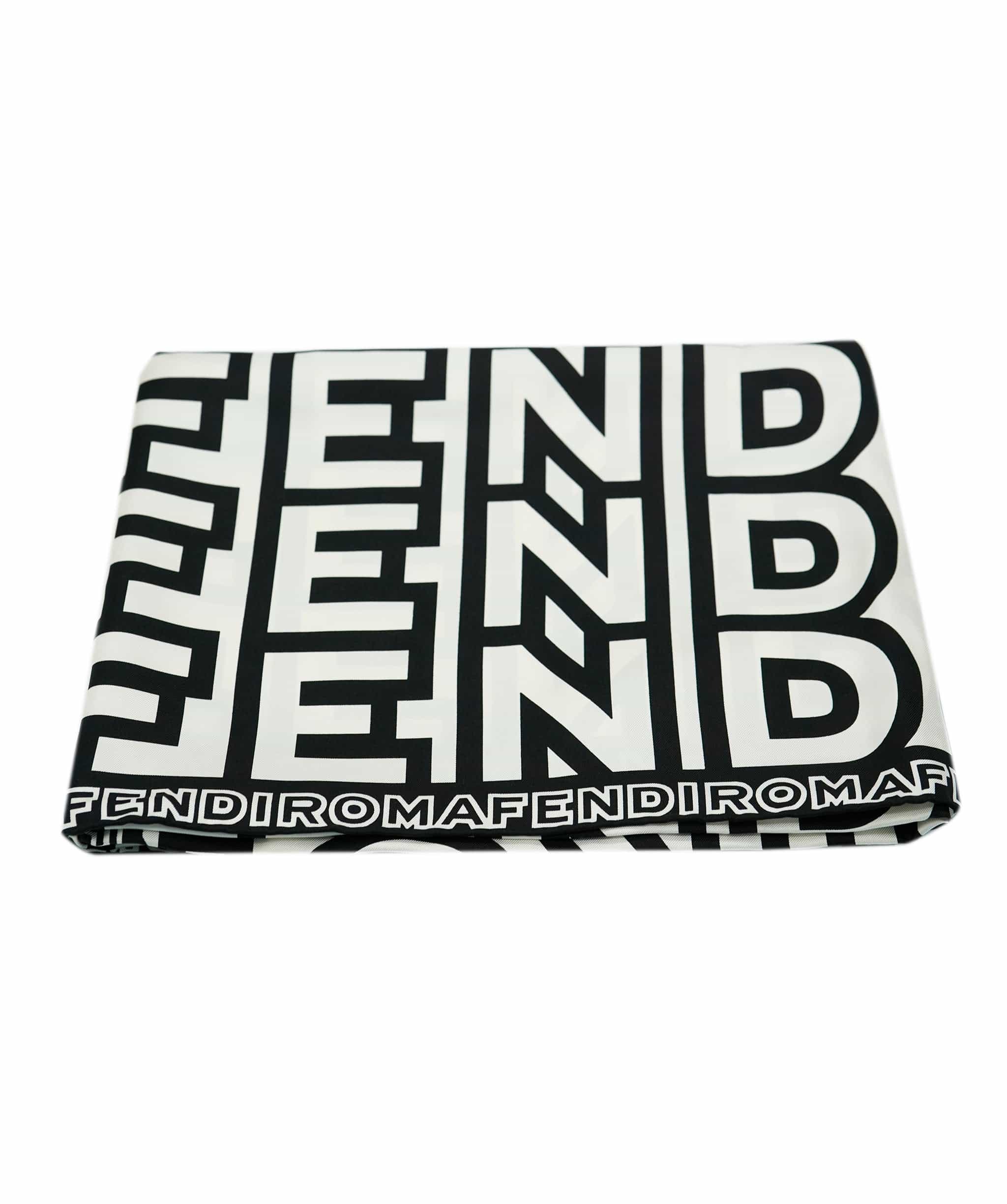 Fendi Fendi black & white 90 x 90 scarf AVL1457