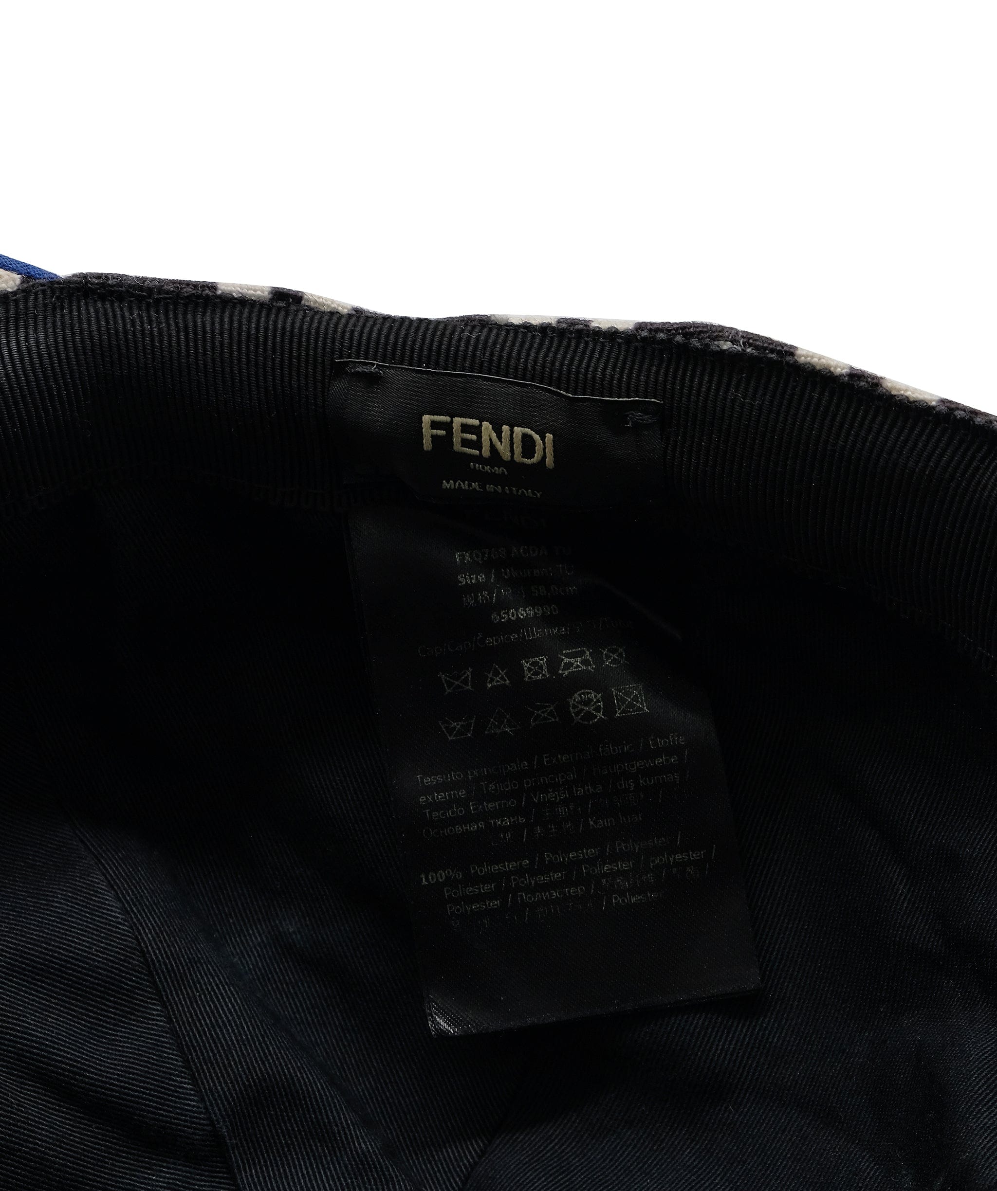 Fendi Fendi Cap plack and white RJC3174