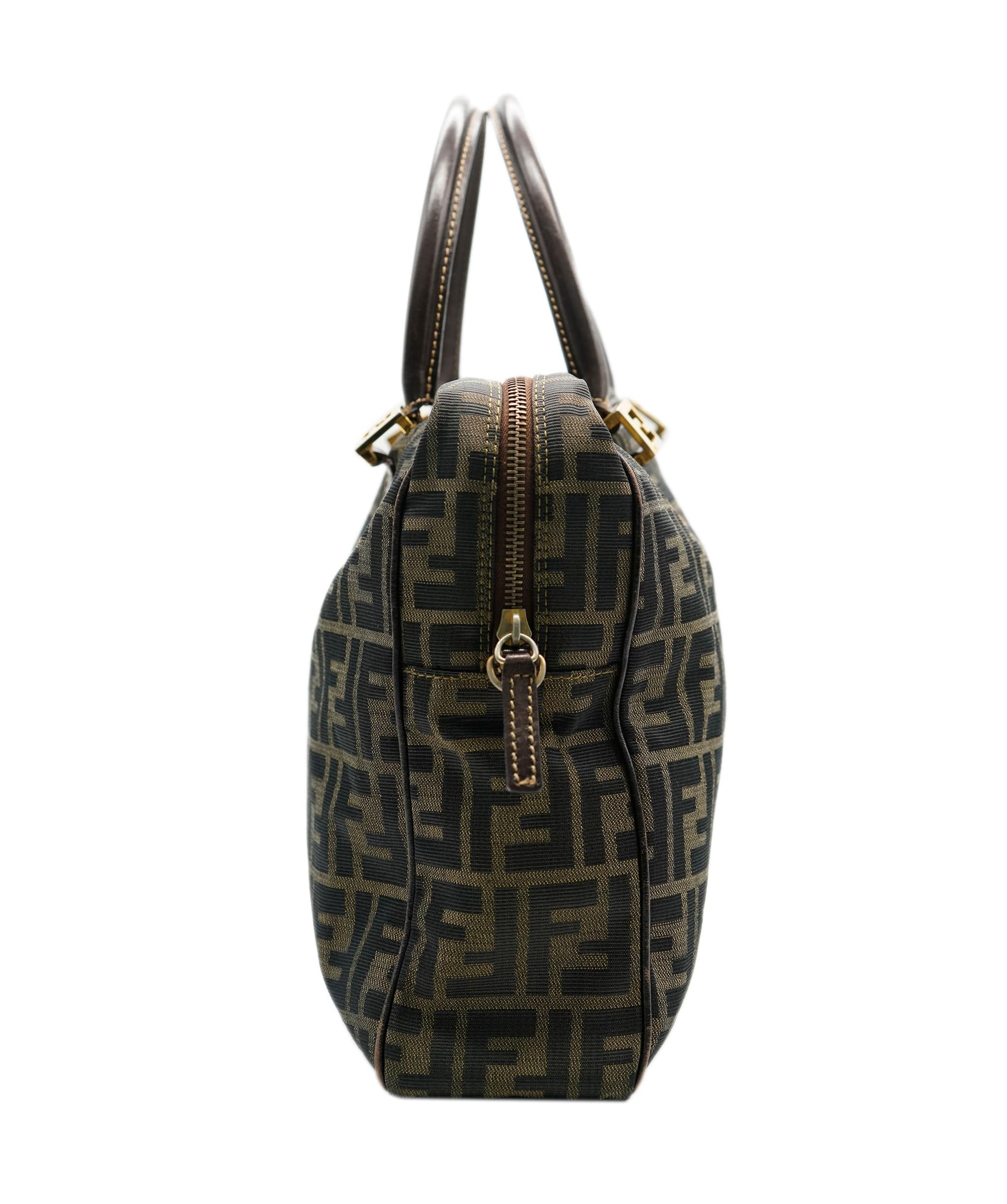 Fendi Fendi Medium Square Zip Tote - AJC0222