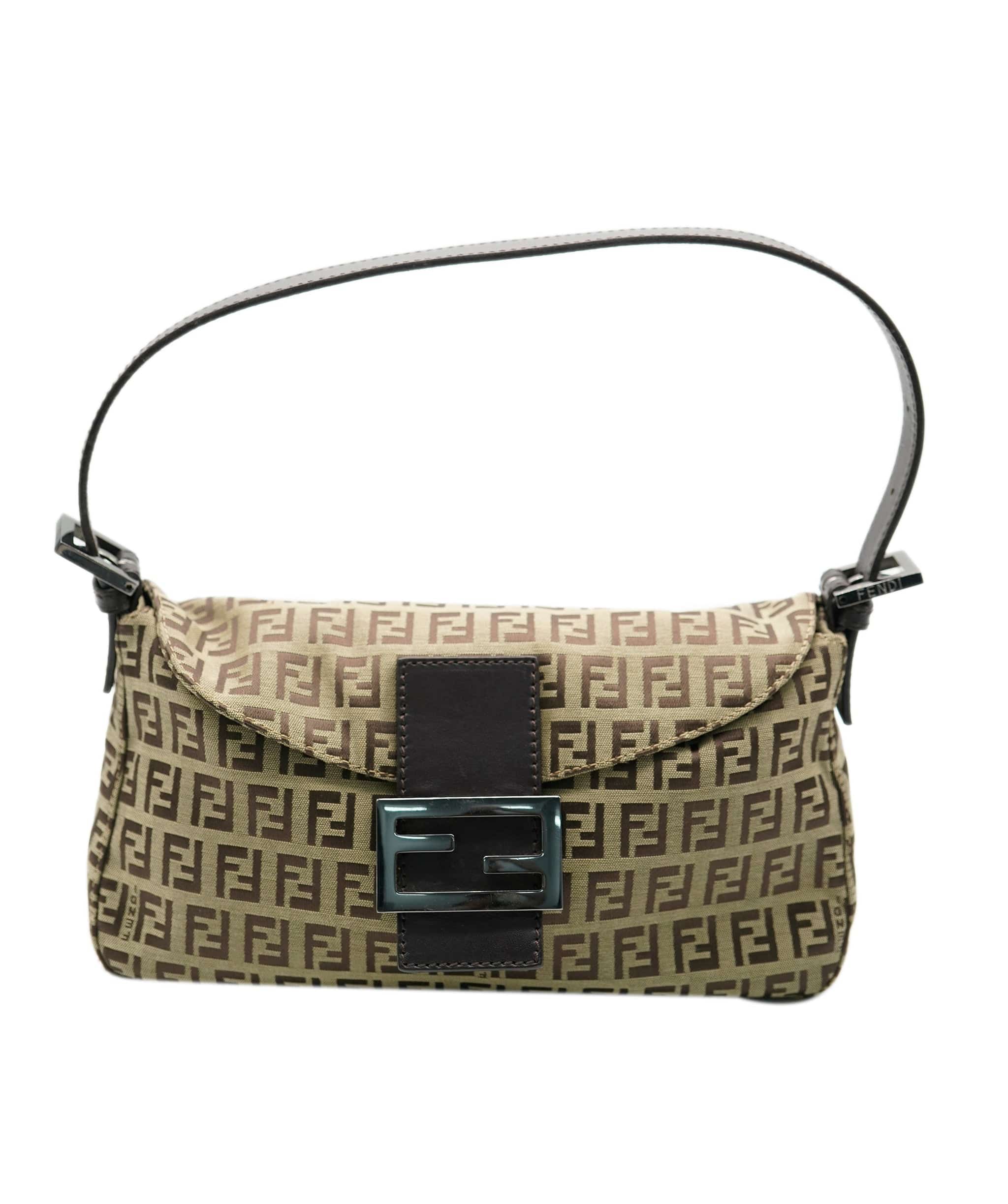 Fendi Fendi Small Fold Over Baguette - AJC0325