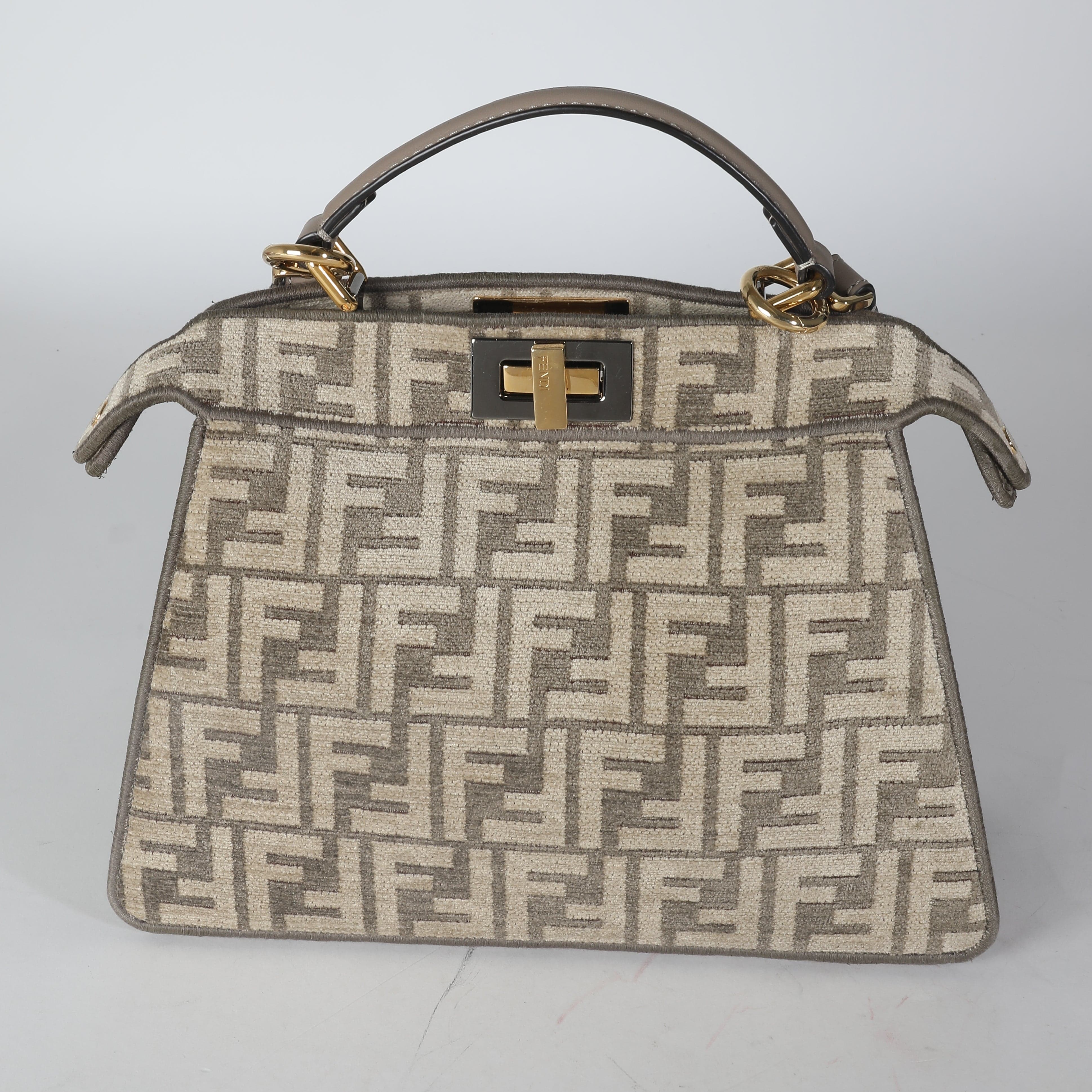 Fendi Fendi Tortora Nuvola Chenille Vitello Seta FF Small IseeU Peekaboo