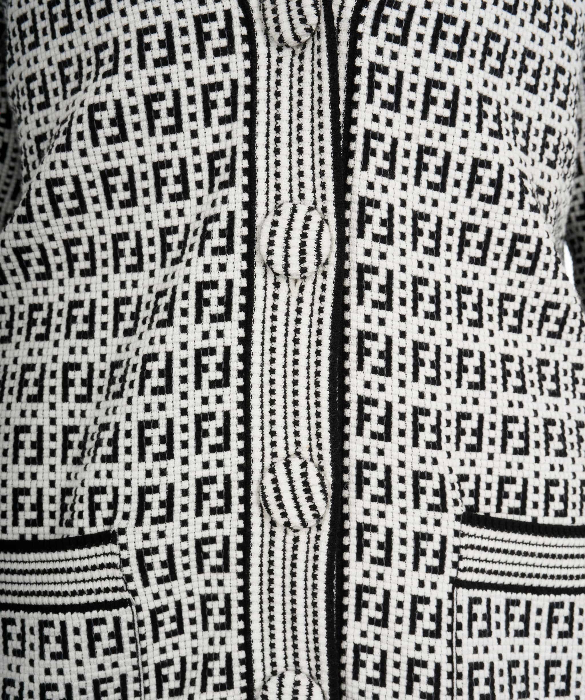 Fendi Fendi White and Black FF Cardigan M ALL0539