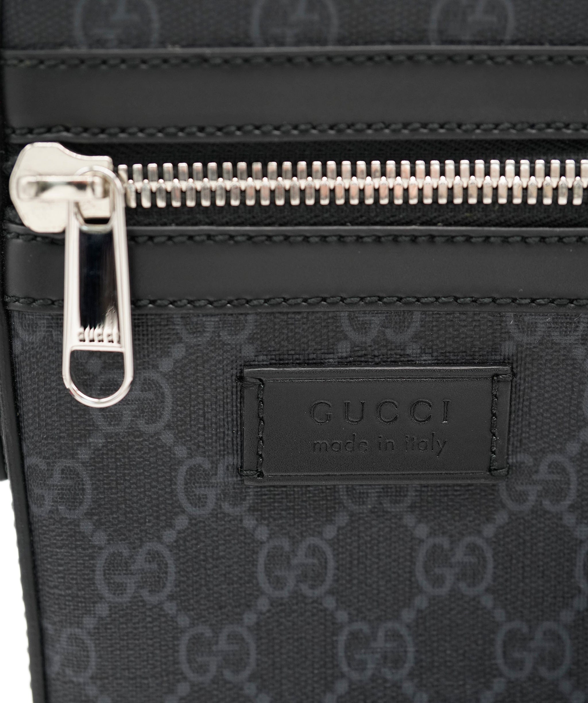 Gucci Gucci Black GG mini messenger ASC2308