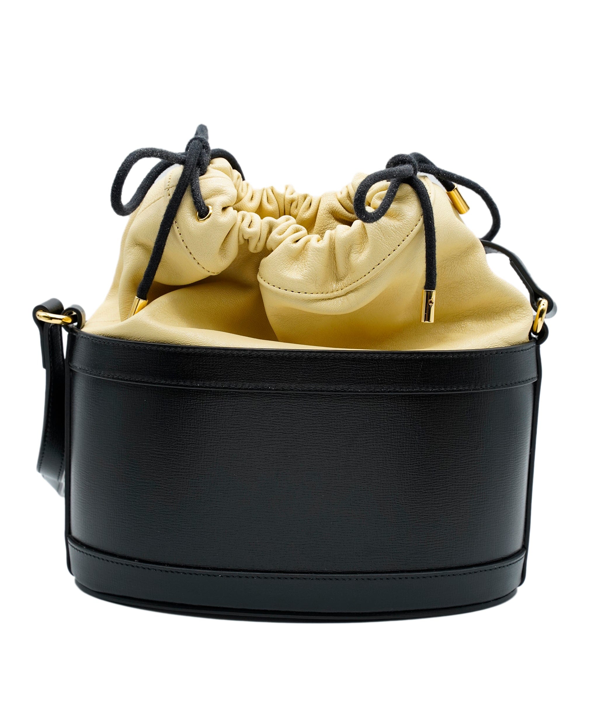 Gucci Gucci Black Leather 1955 Horsebit Bucket ASC2348