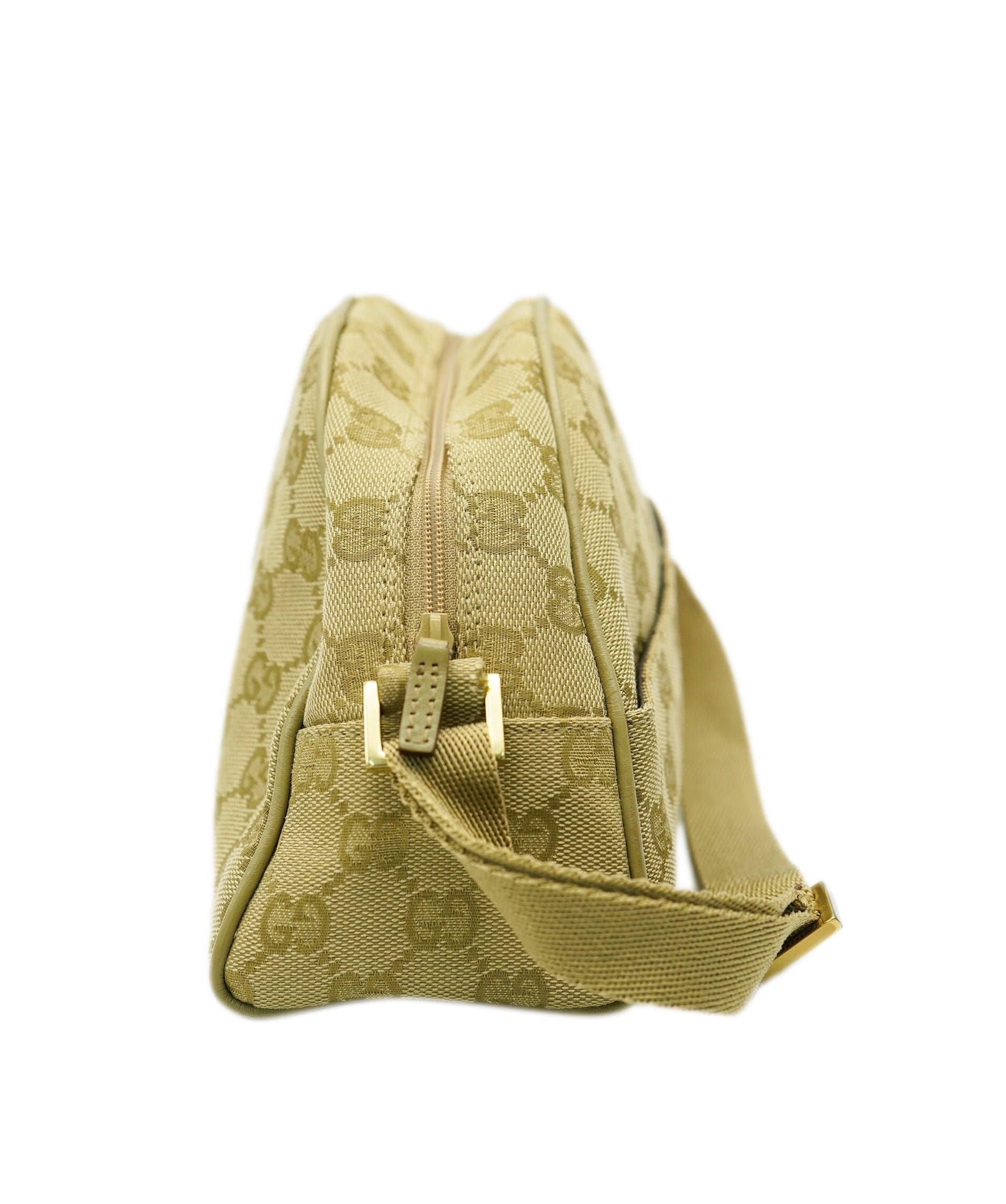 Gucci Gucci CC canvas half moon beige bag  ALC1628